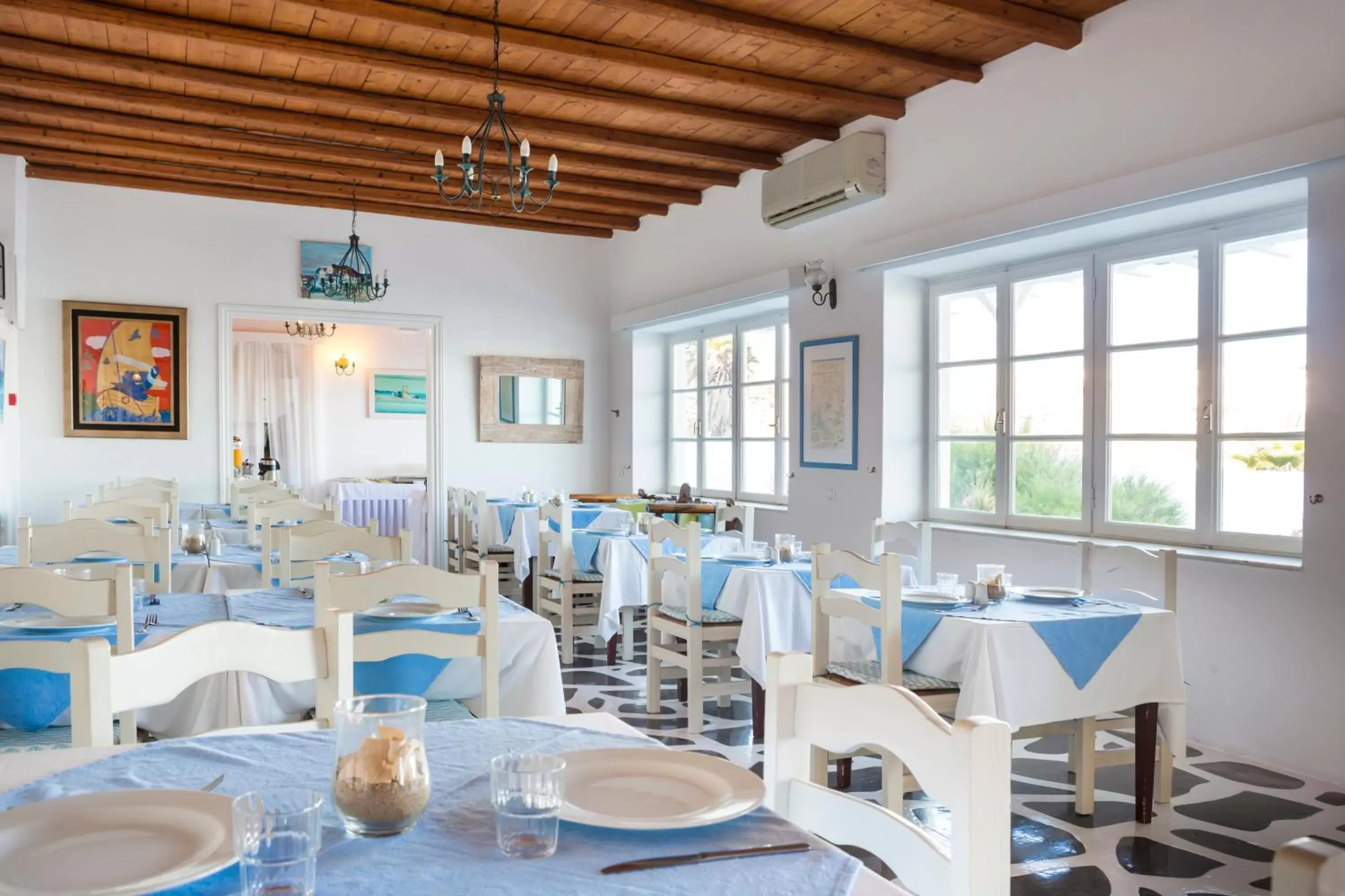 Restaurant/places to eat in Mykonos Beach Hotel Restaurant/places to eat in Mykonos Beach Hotel