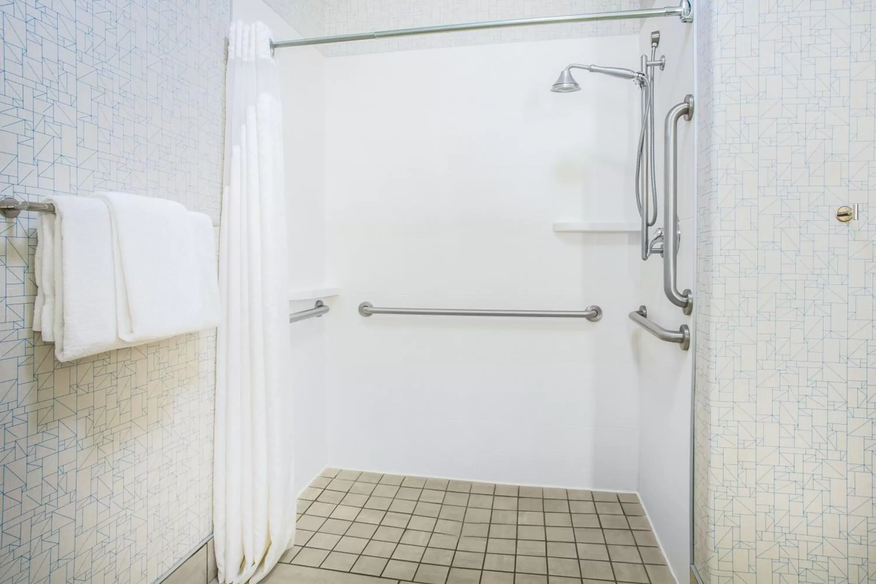 Bathroom in Holiday Inn Express Hotel & Suites Cedar City, an IHG Hotel