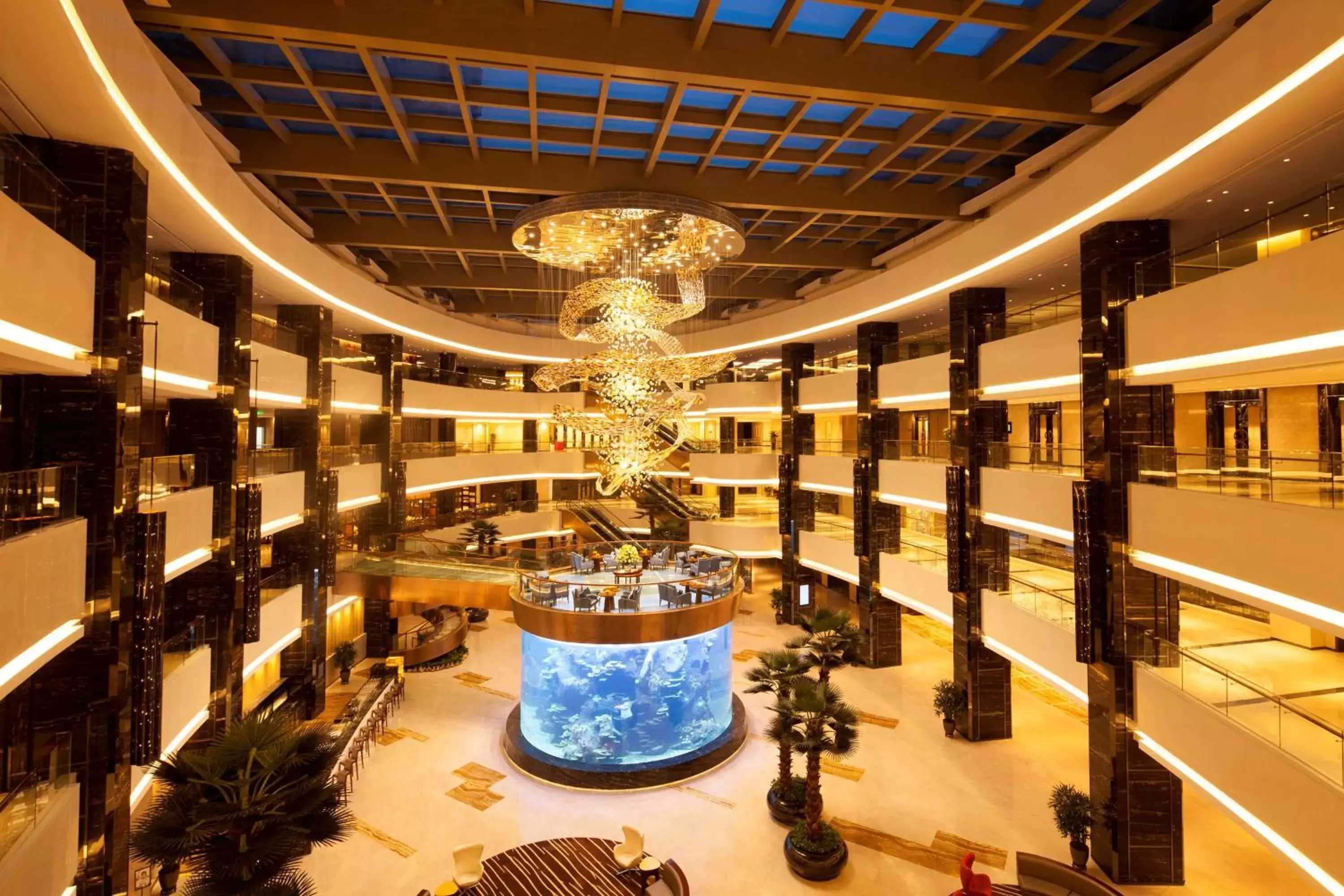 Lobby or reception, Pool View in Hilton Foshan