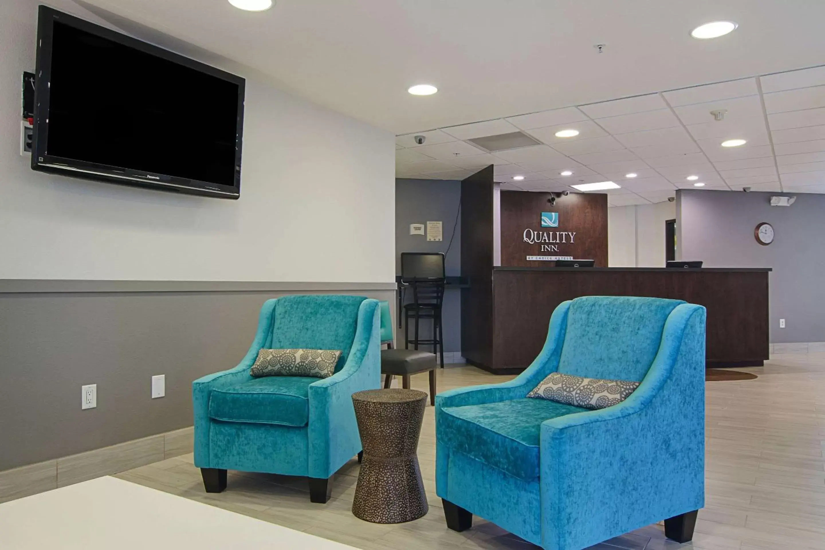 Lobby or reception, Seating Area in Quality Inn Seaside