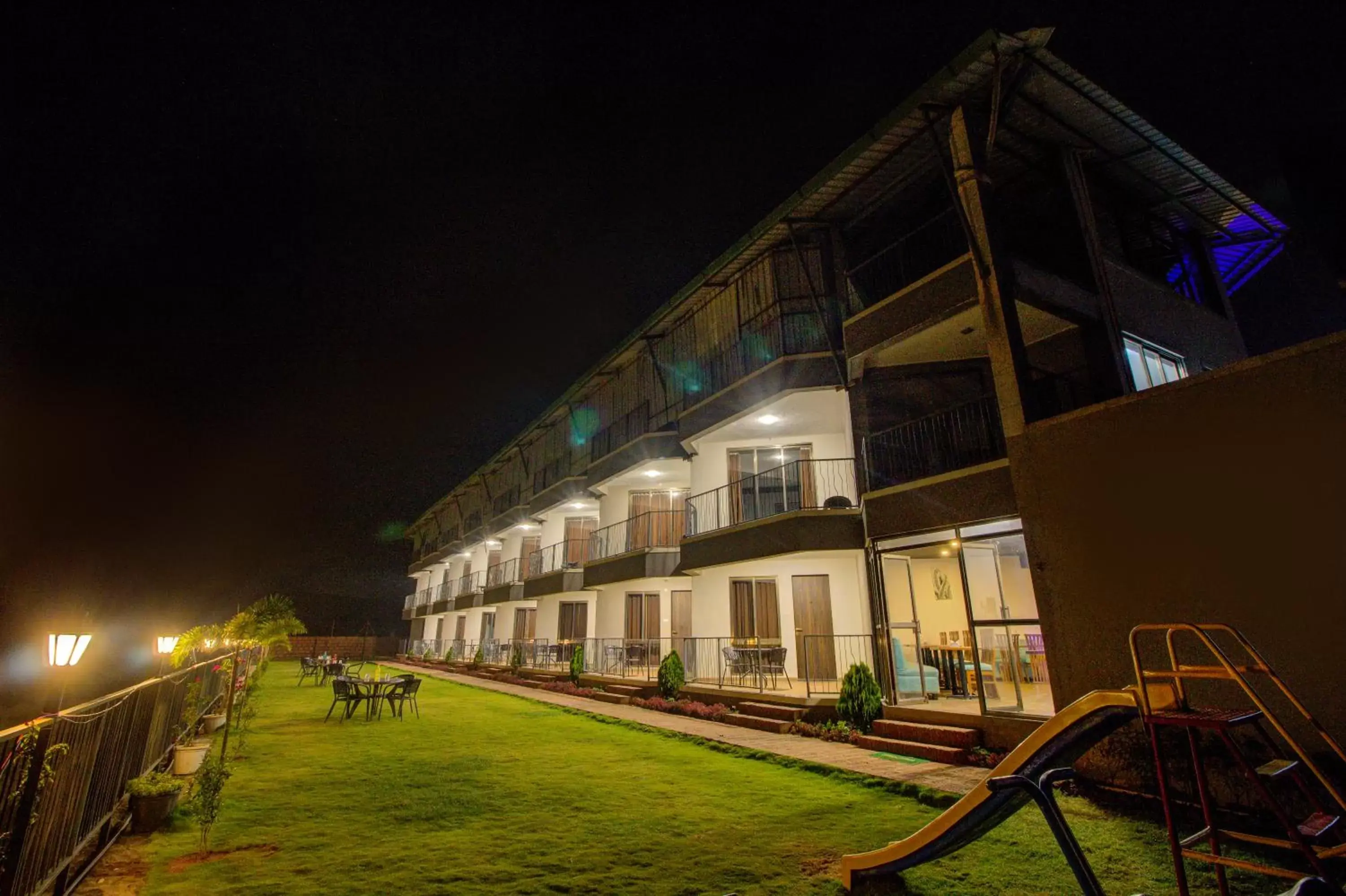 Property building in Mountain Breeze Resort, Mahabaleshwar Property building in Mountain Breeze Resort, Mahabaleshwar