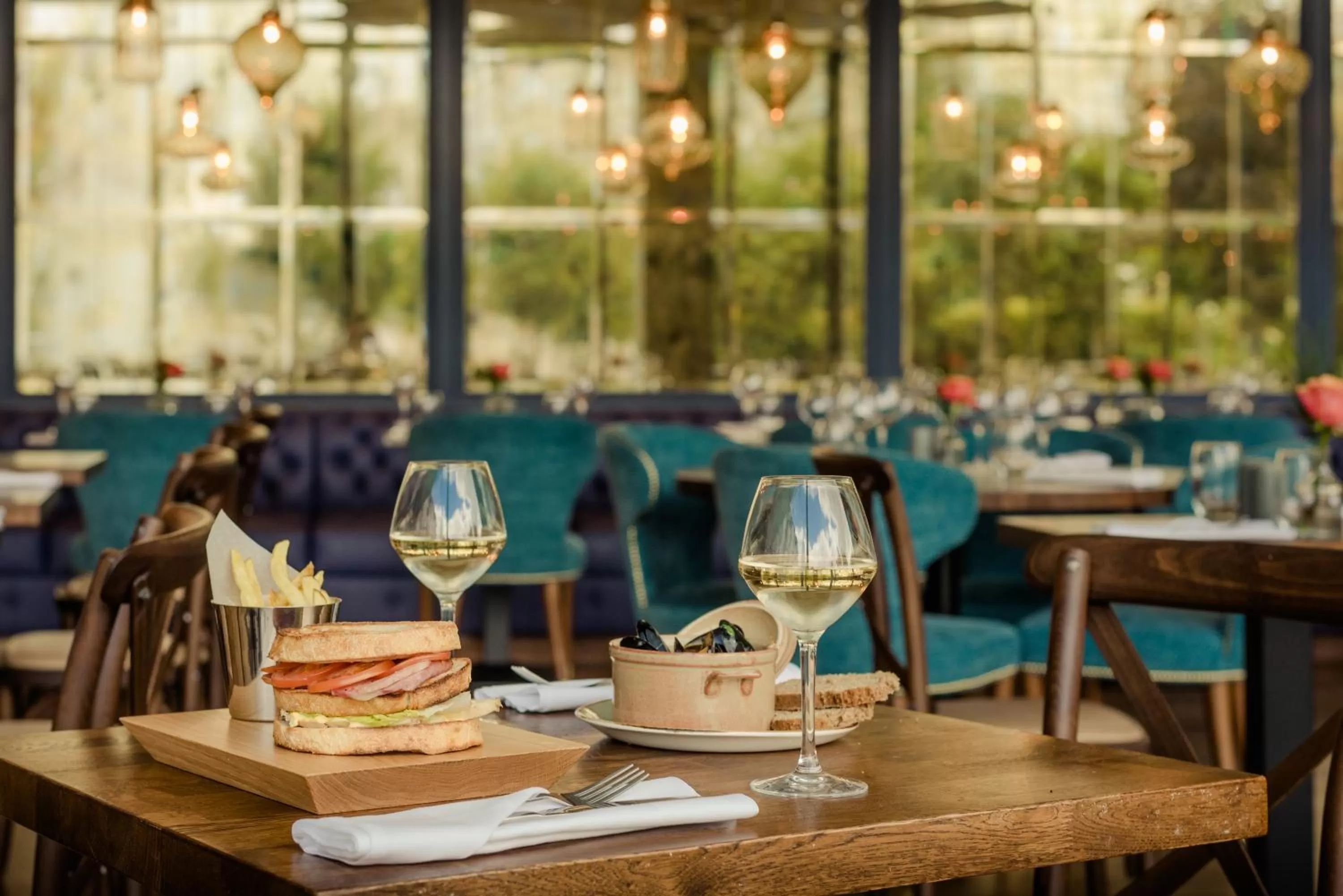 Restaurant/places to eat in Osprey Hotel