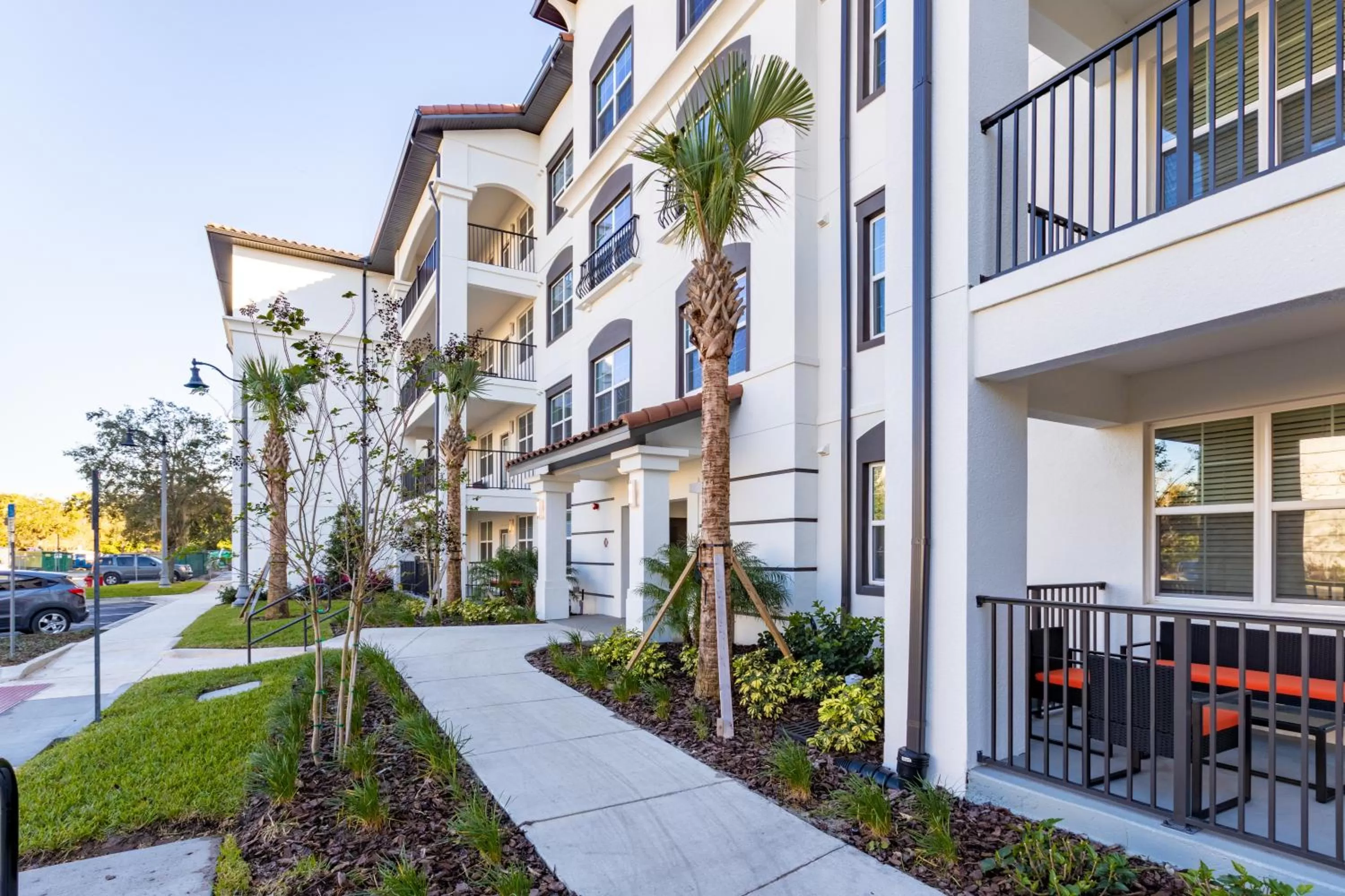 Property building in Vista Cay Resort by Millenium at Universal Blvd.