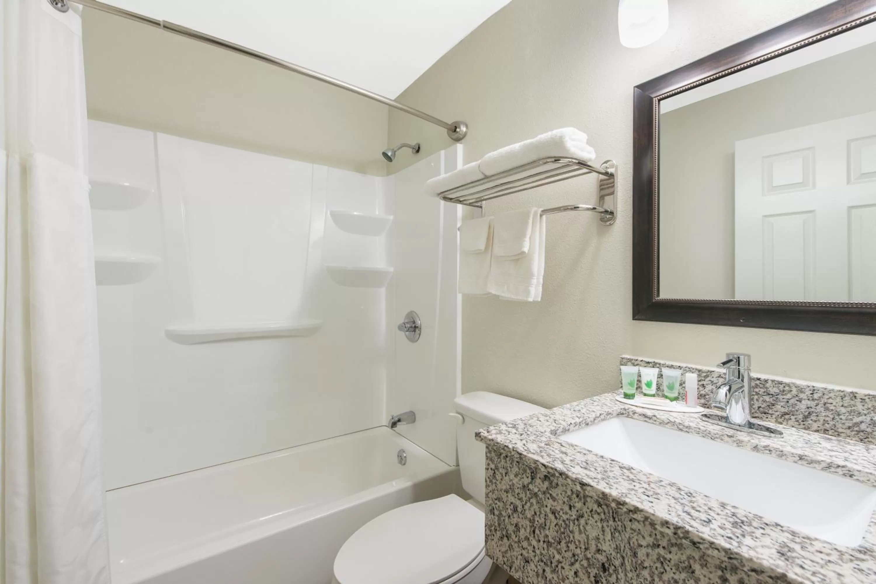 Bathroom in Super 8 by Wyndham Moberly MO