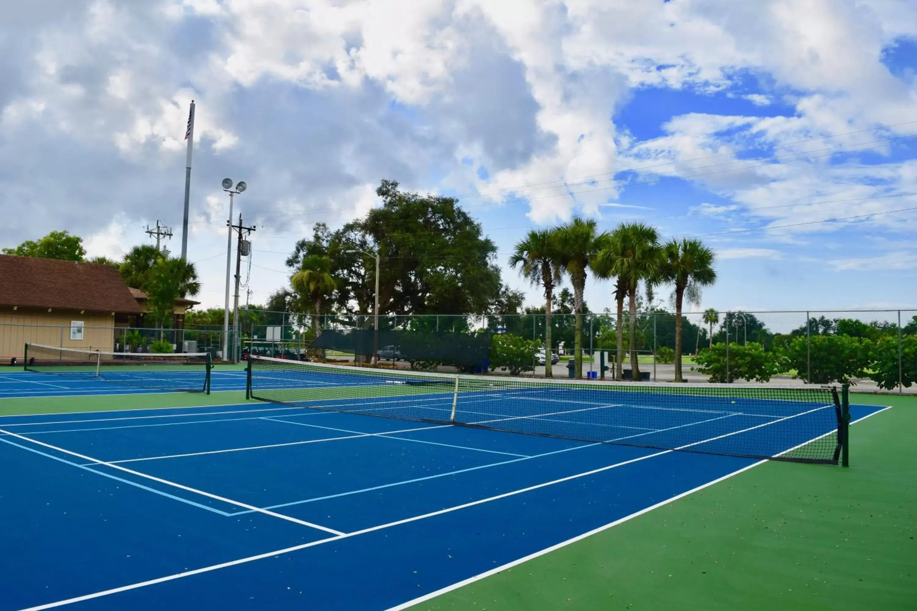 Tennis court, Tennis/Squash in Lehigh Resort Club, a VRI resort