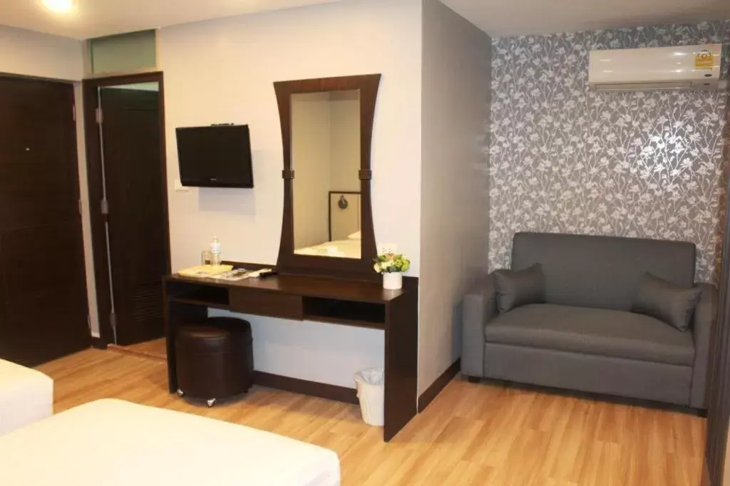 Bed in YWCA Hotel Bangkok Bed in YWCA Hotel Bangkok