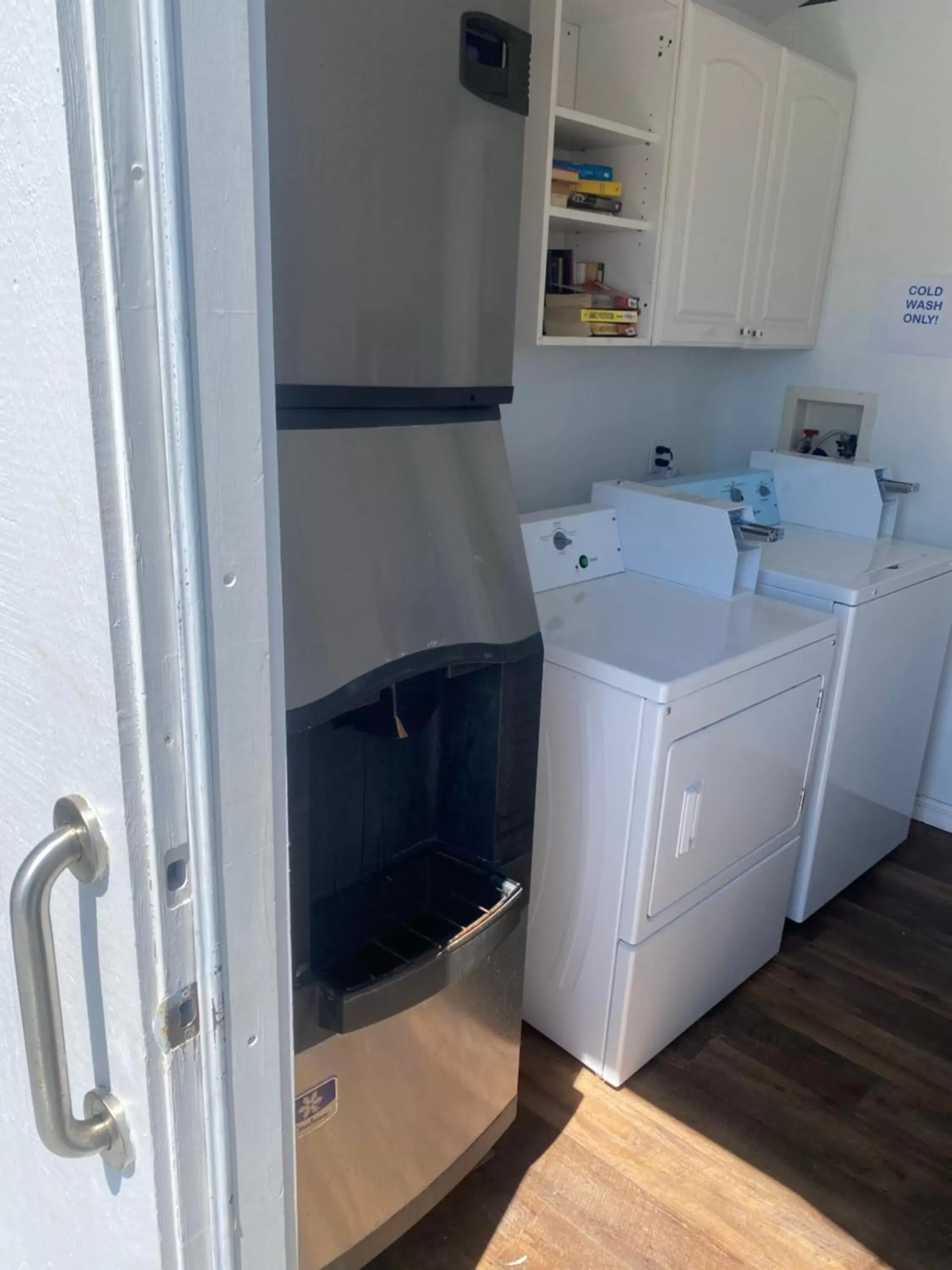 Property building, Bathroom in The BoatHouse