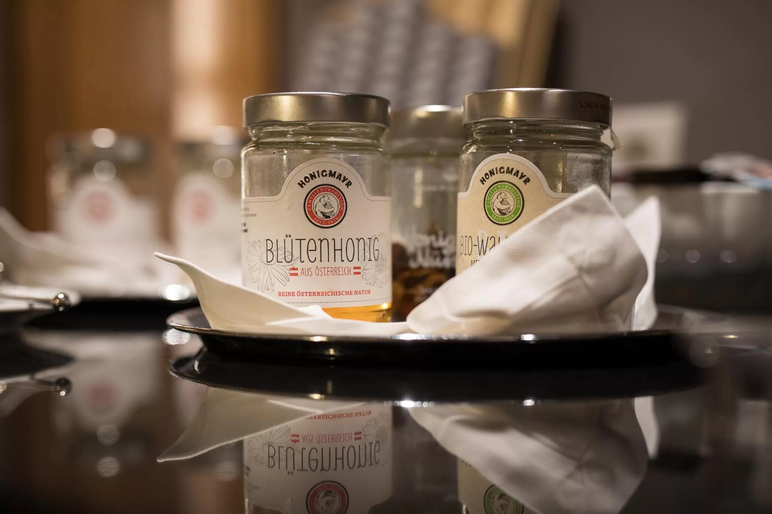 Buffet breakfast in Alpenhotel Tirolerhof