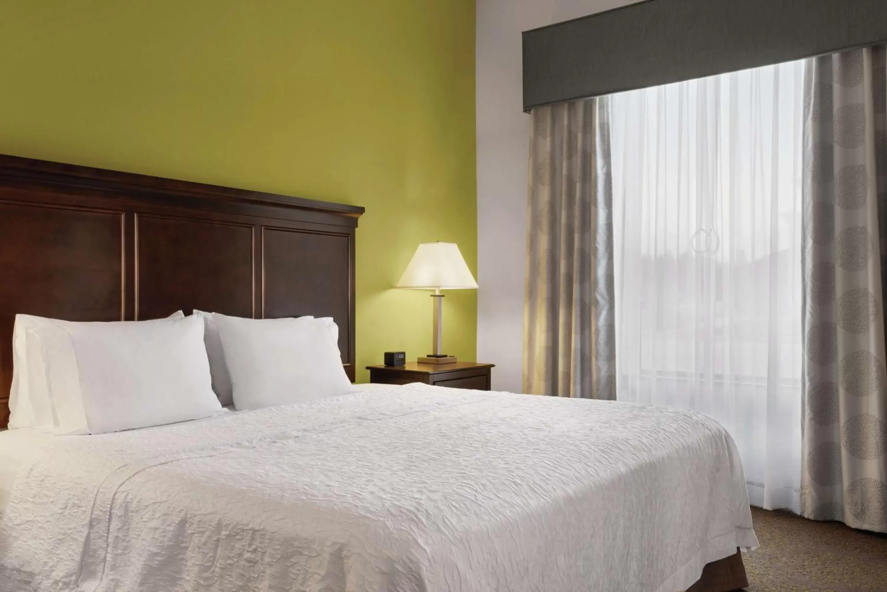 King Room - Hearing Access/Non-Smoking in Hampton Inn & Suites Mishawaka/South Bend at Heritage Square King Room - Hearing Access/Non-Smoking in Hampton Inn & Suites Mishawaka/South Bend at Heritage Square