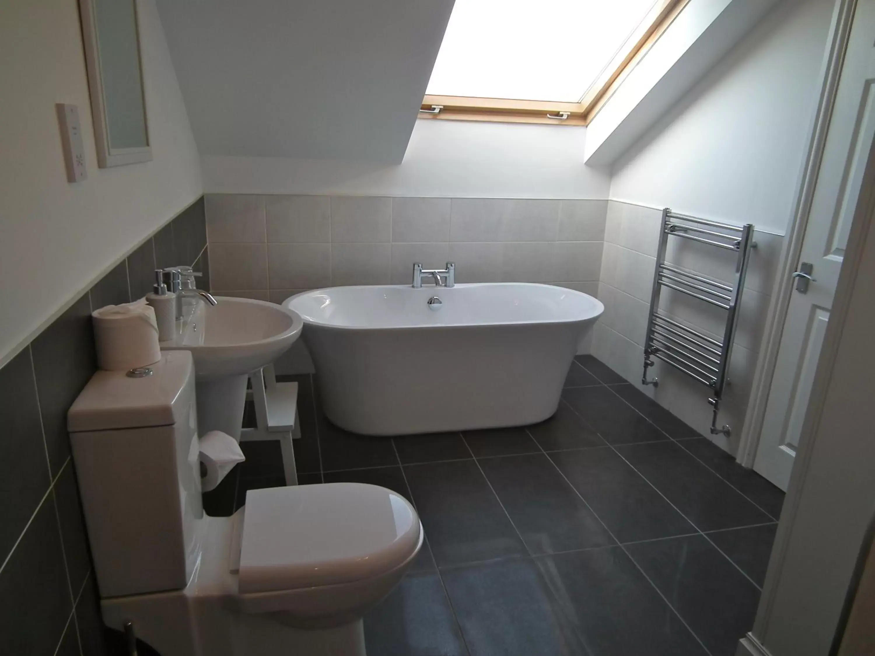 Bathroom in Archway Guest House