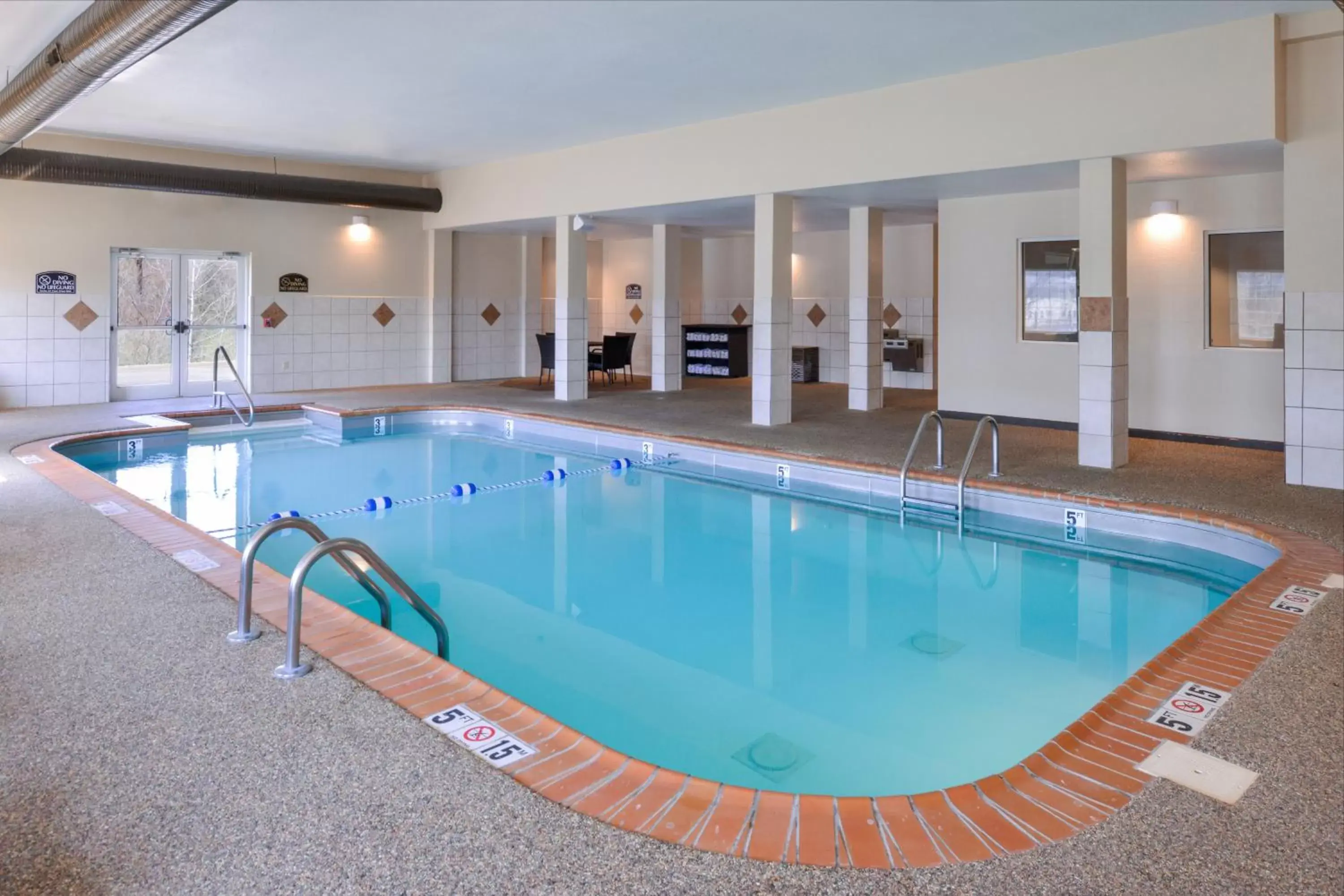 Swimming Pool in Holiday Inn Poplar Bluff, an IHG Hotel
