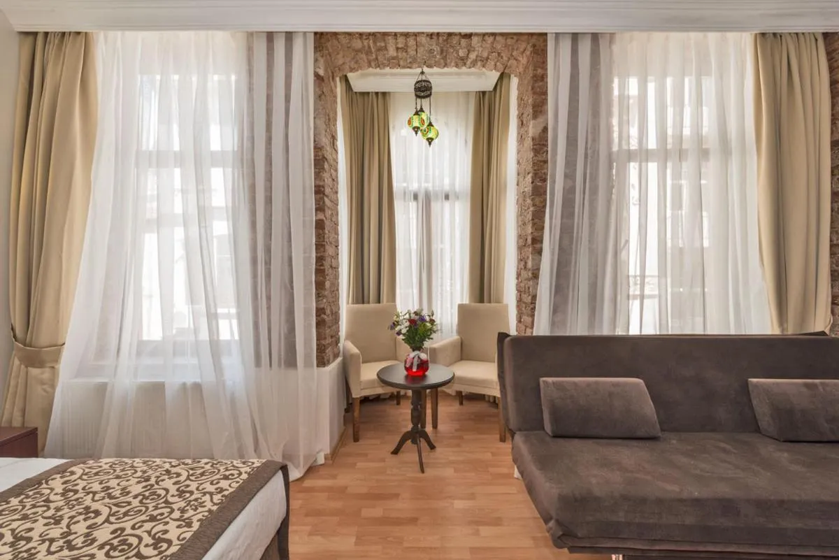 Classic Suite in Taxim Marin Hotel