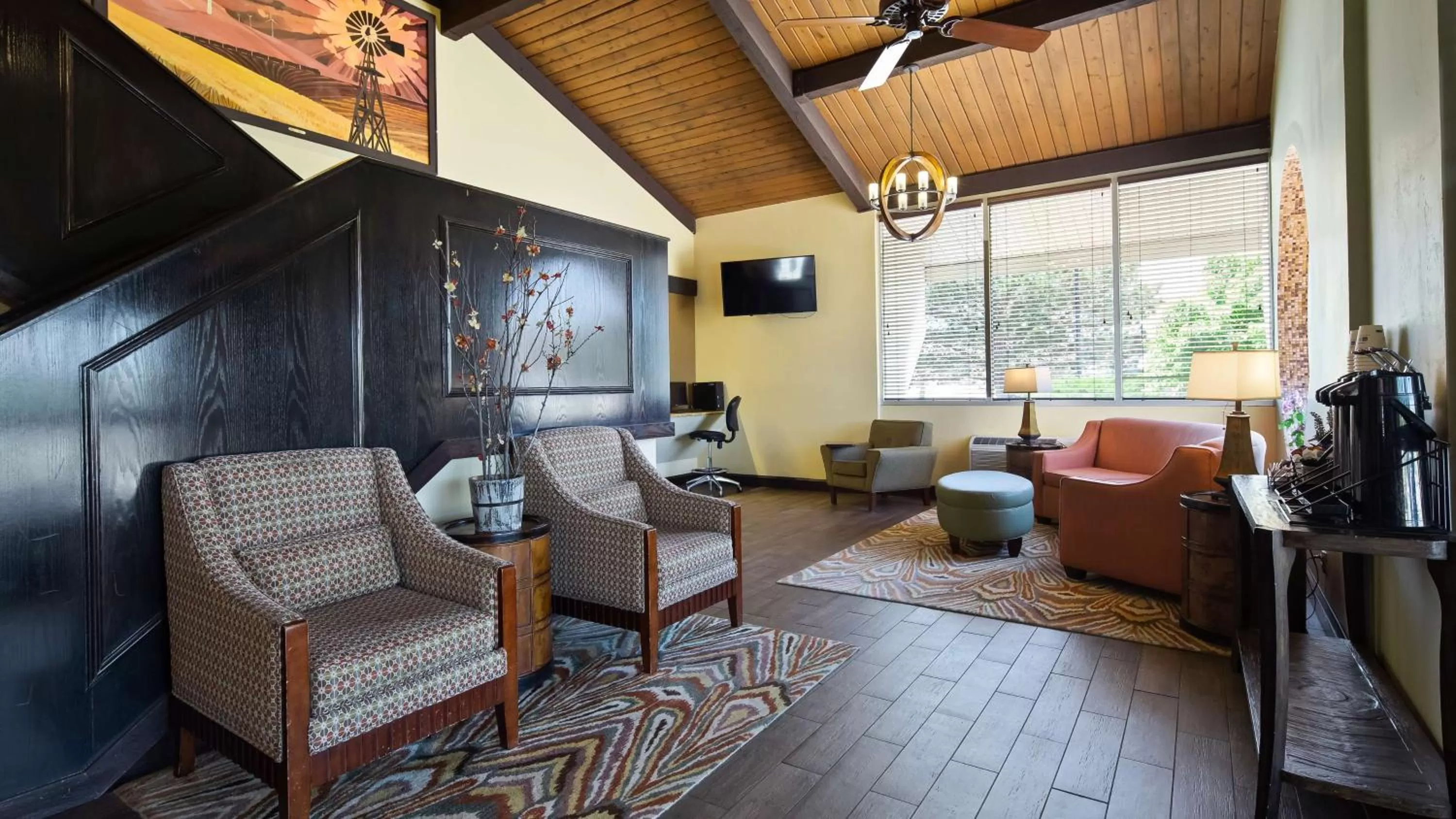 Lobby or reception in Best Western Sundowner