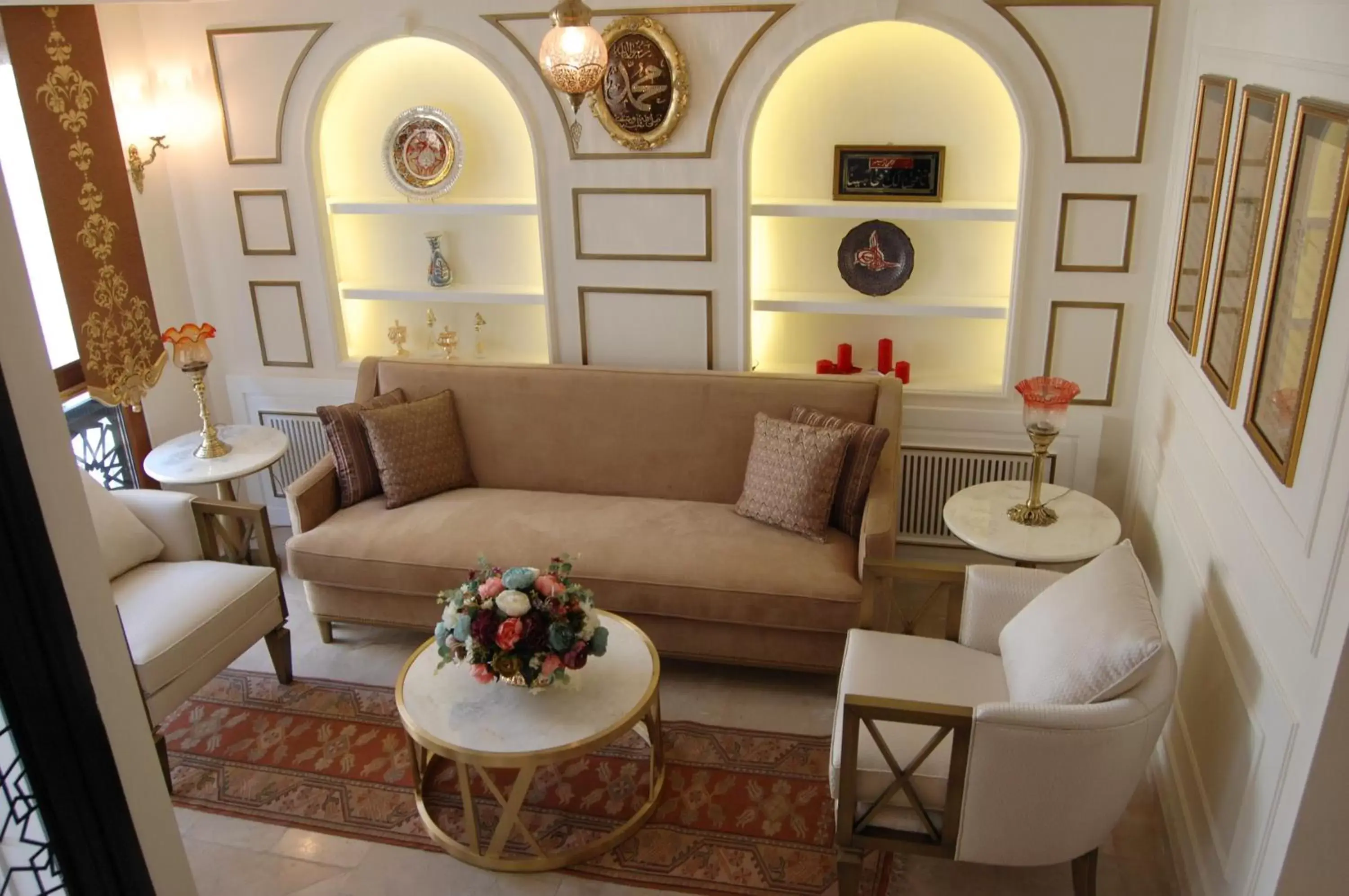 Lobby or reception, Seating Area in Burckin Suleymaniye