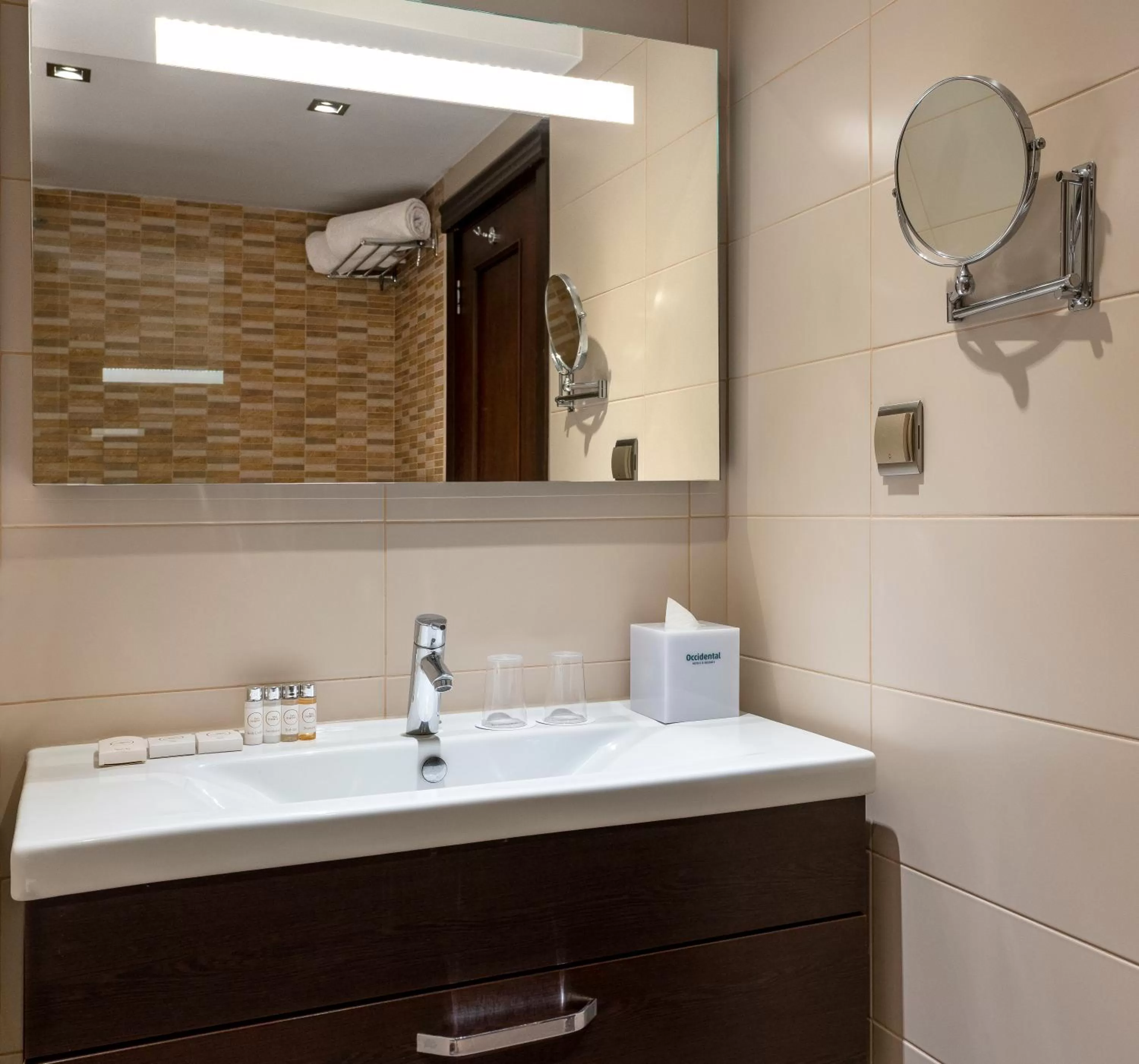 Bathroom in Occidental Taksim