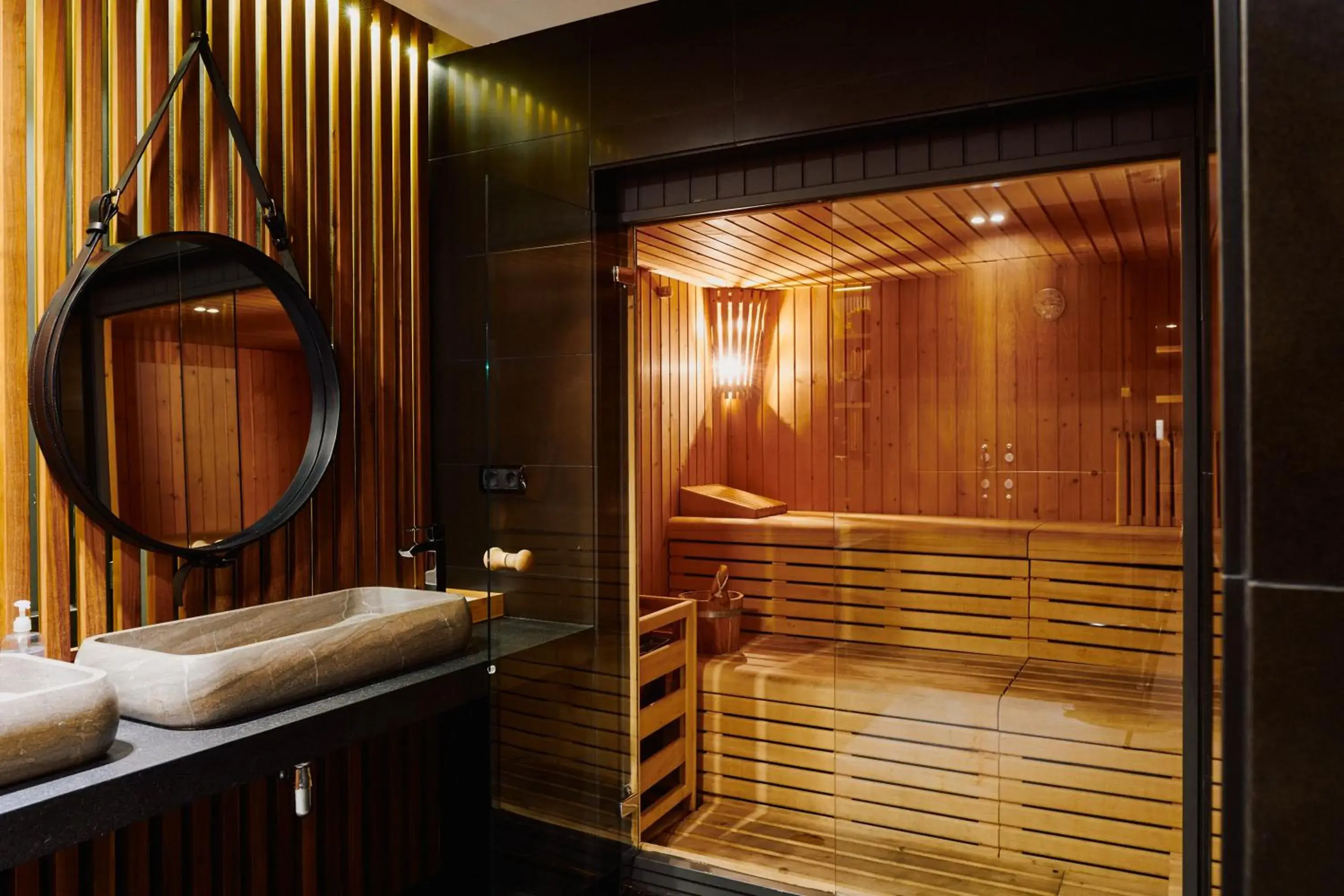 Sauna in Gallery Hotel