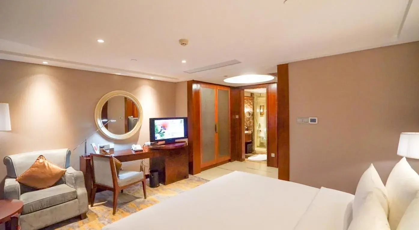 TV/Entertainment Center in Wyndham Grand Plaza Royale Ningbo