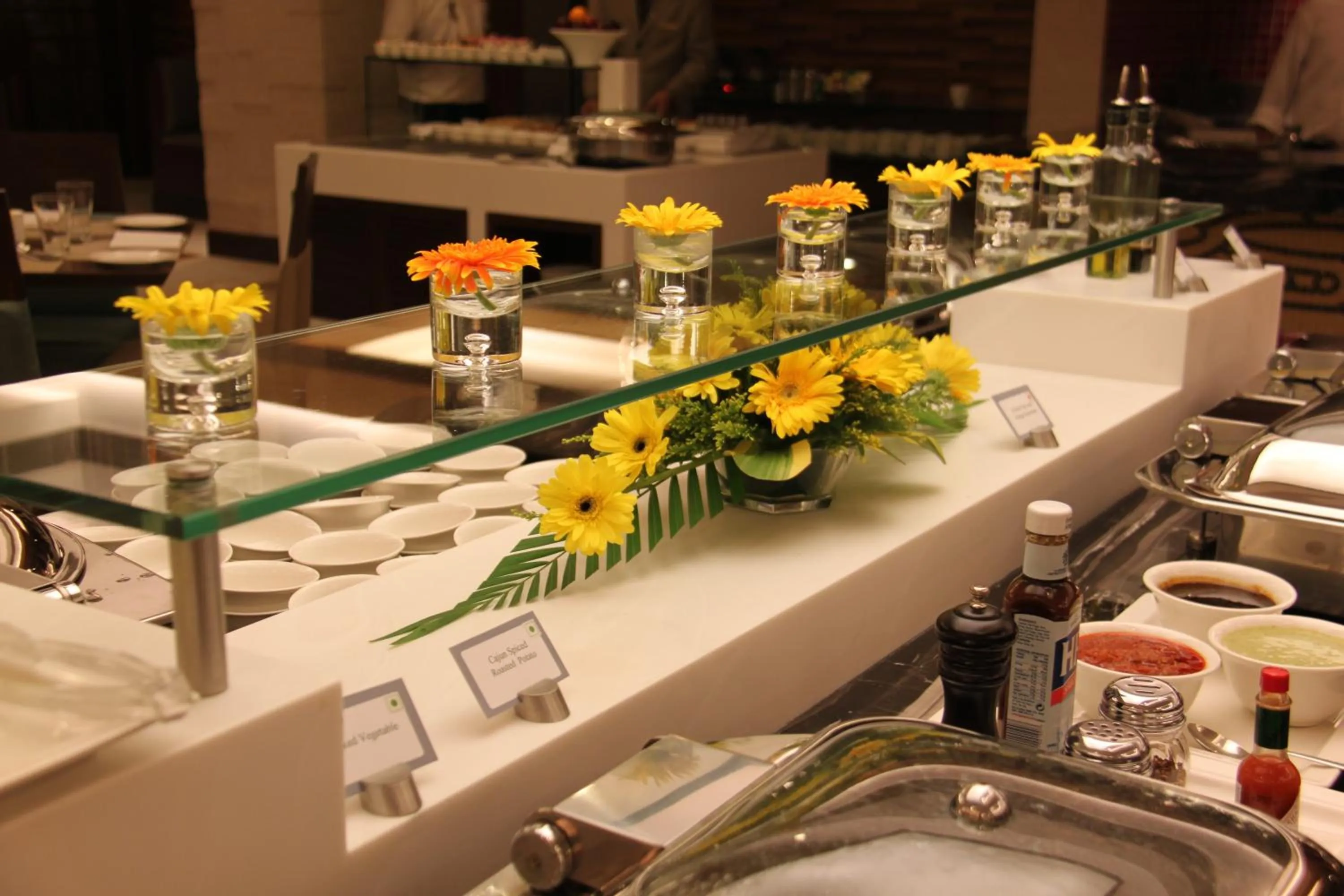 Restaurant/places to eat in Radisson Hotel Varanasi