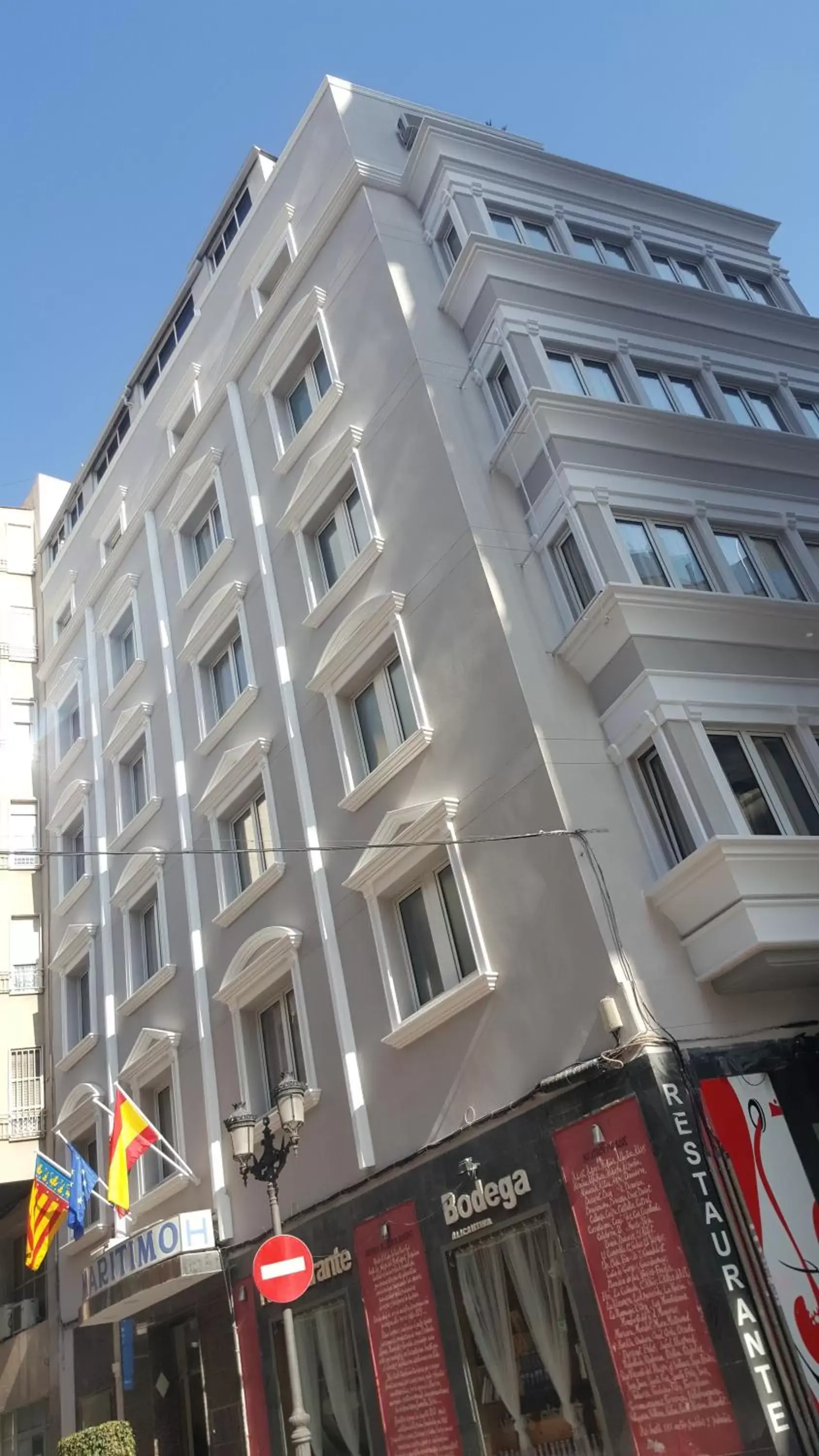 Facade/entrance, Property Building in Hotel Maritimo