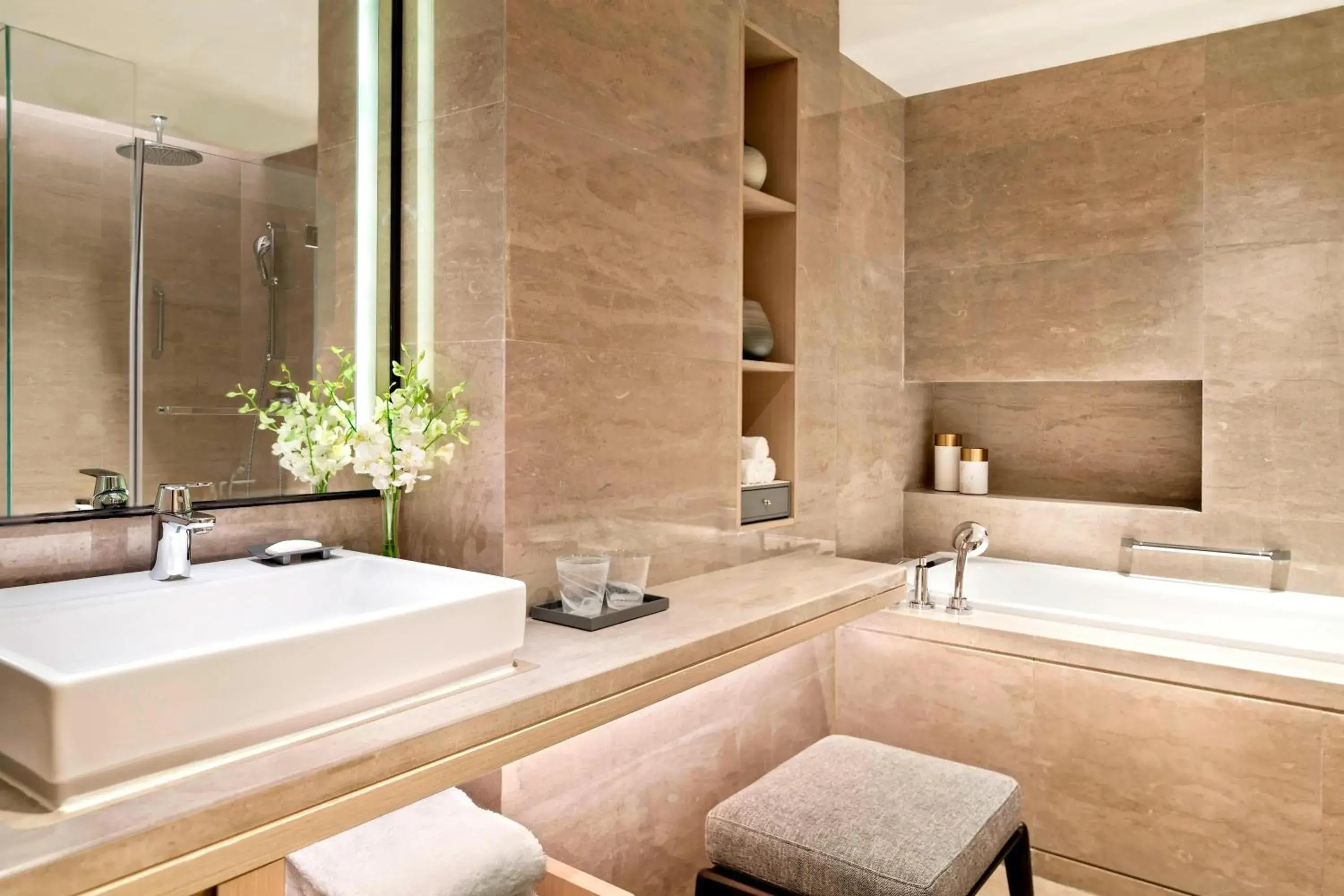 Bathroom in Marriott Executive Apartments Hangzhou Yuhang