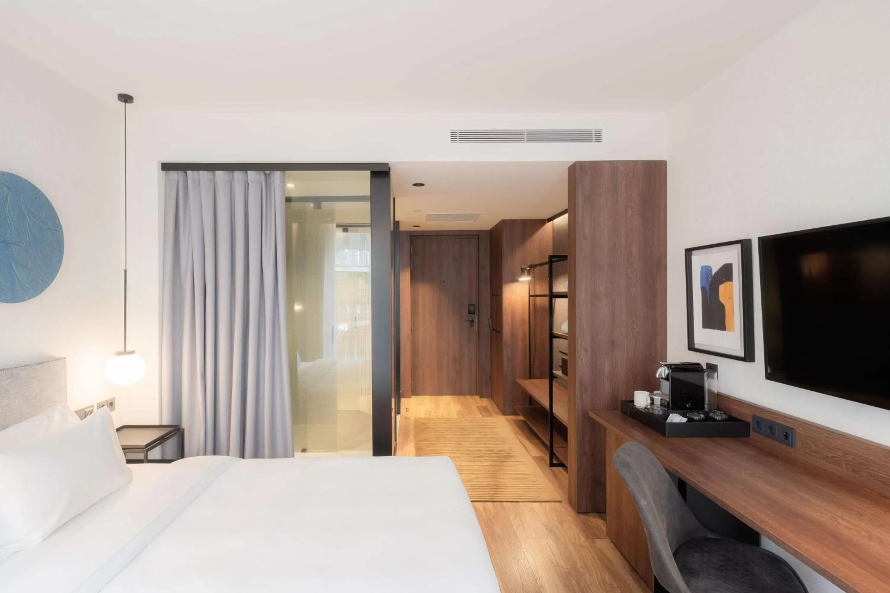 Bedroom, Bed in Radisson Blu 1882 Hotel, Barcelona Sagrada Familia