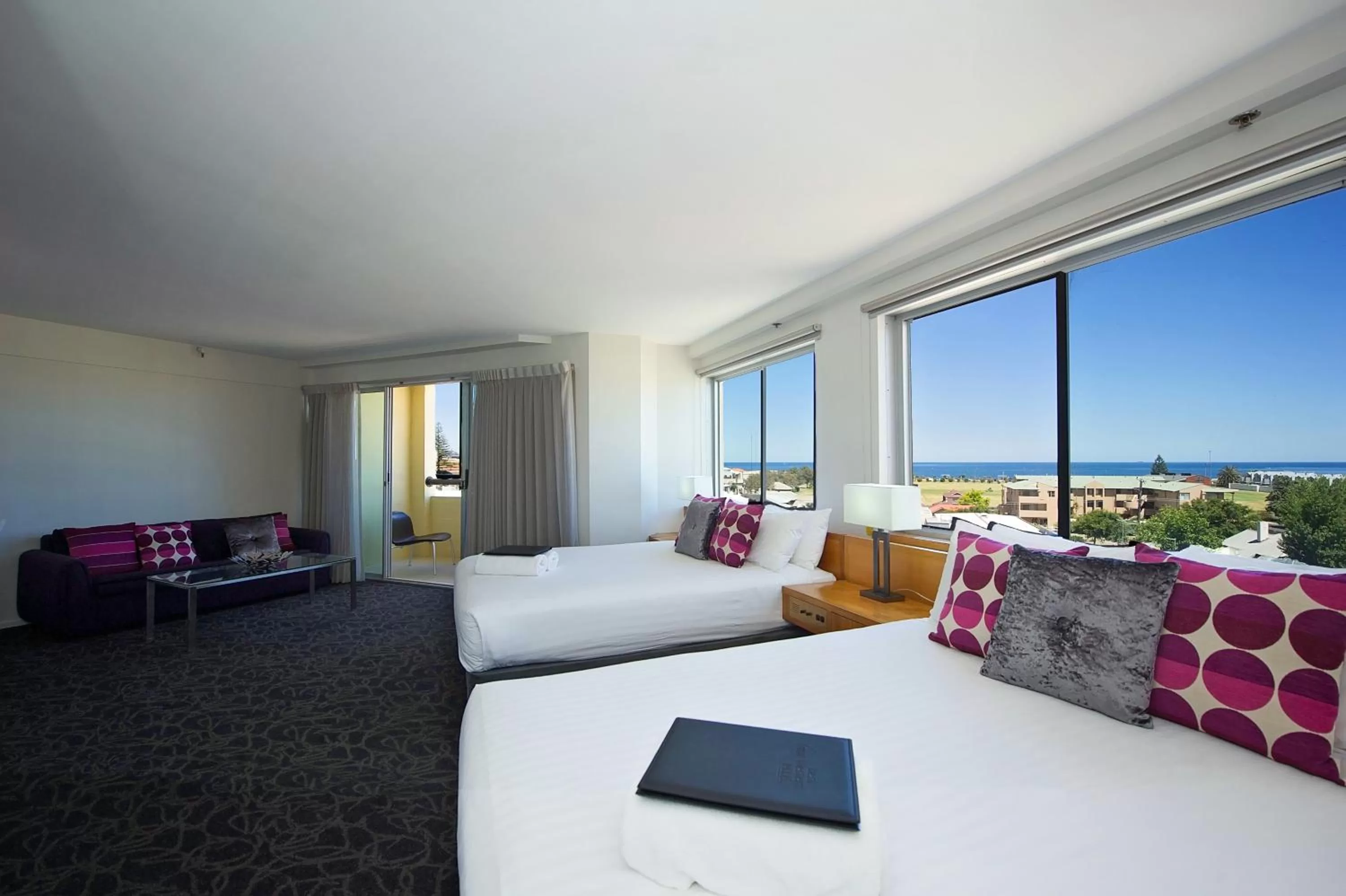 TV and multimedia, Bed in The Lord Forrest Hotel