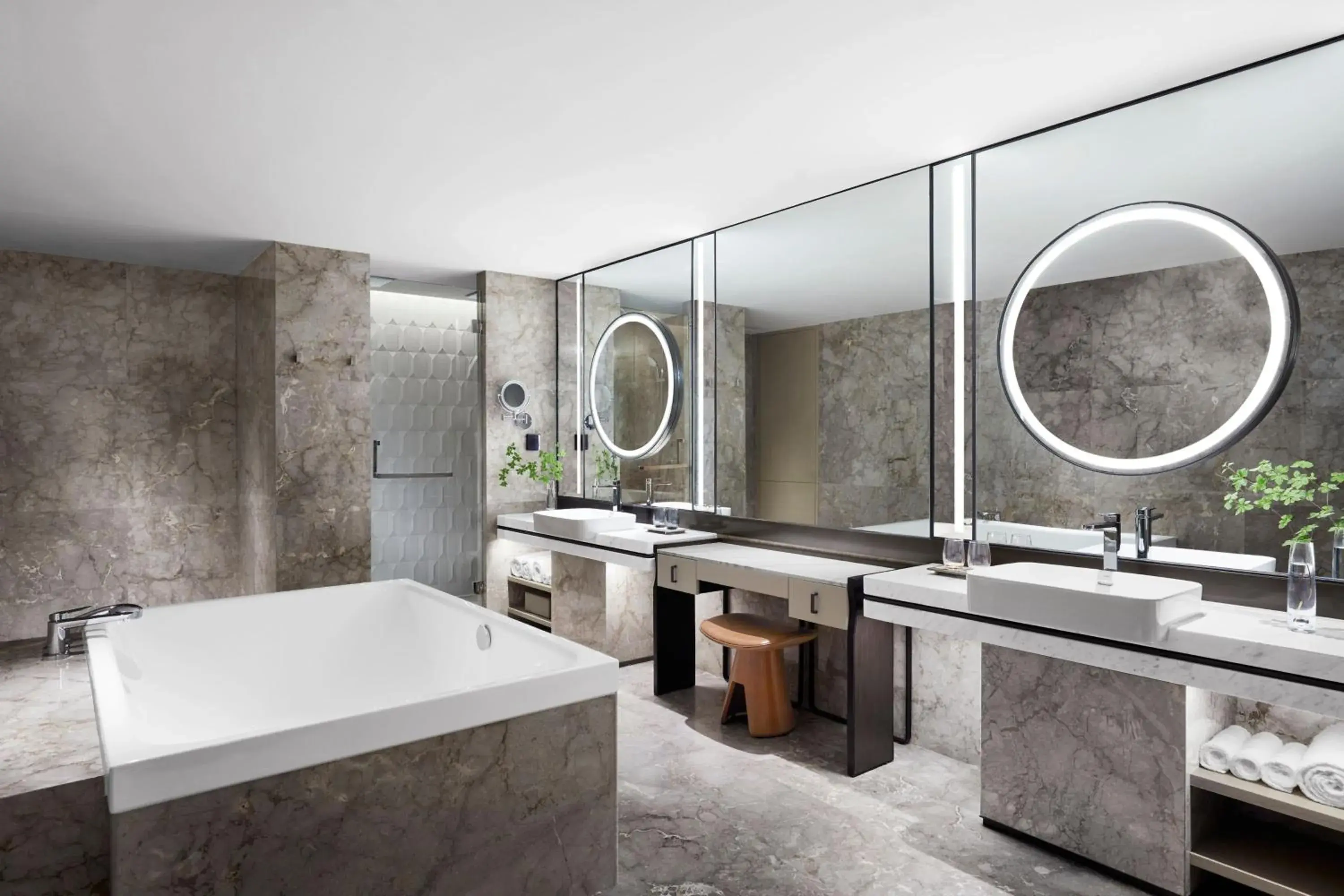 Photo of the whole room, Bathroom in JW Marriott Shanghai Fengxian