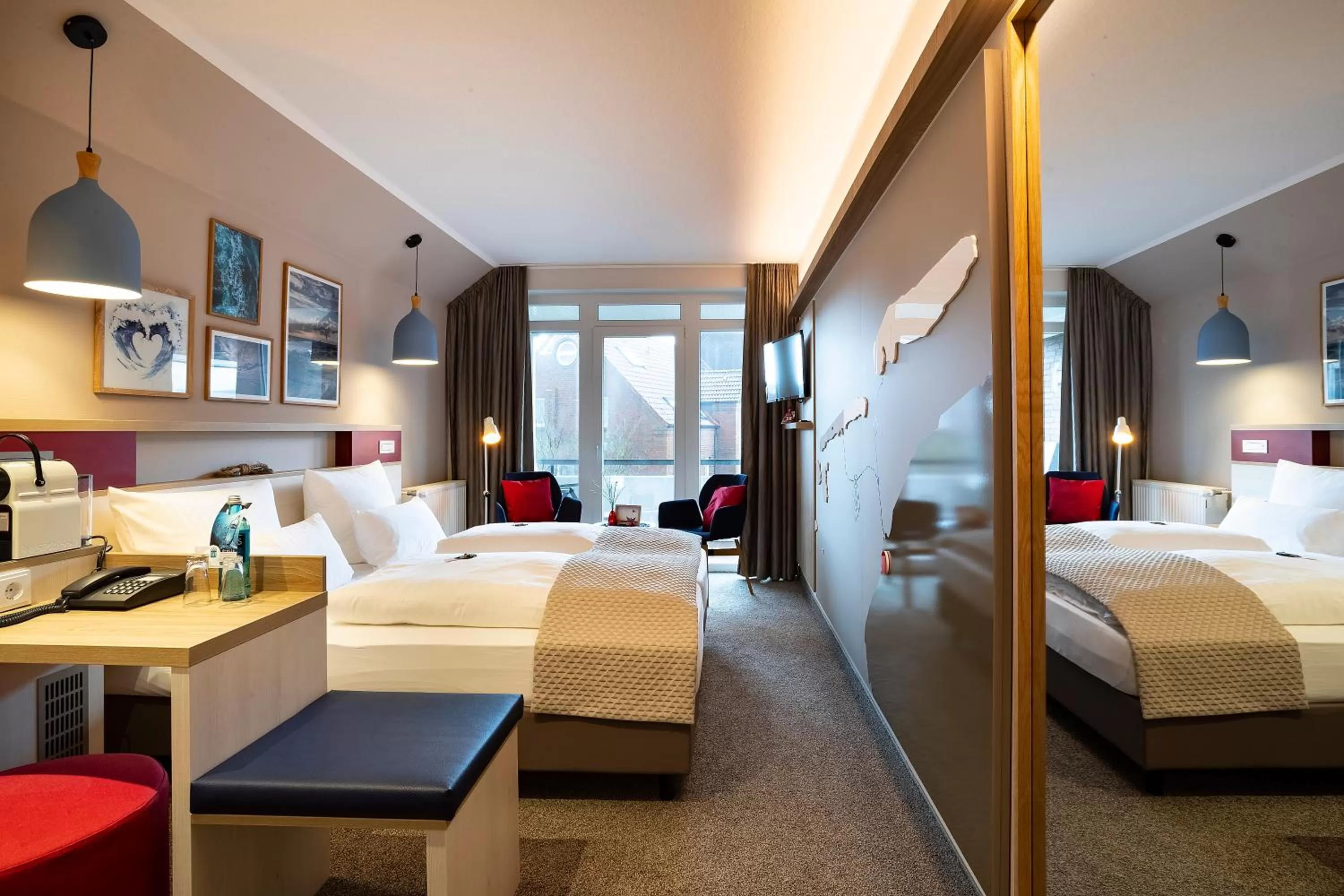 Photo of the whole room, Bed in Hotel Regina Maris