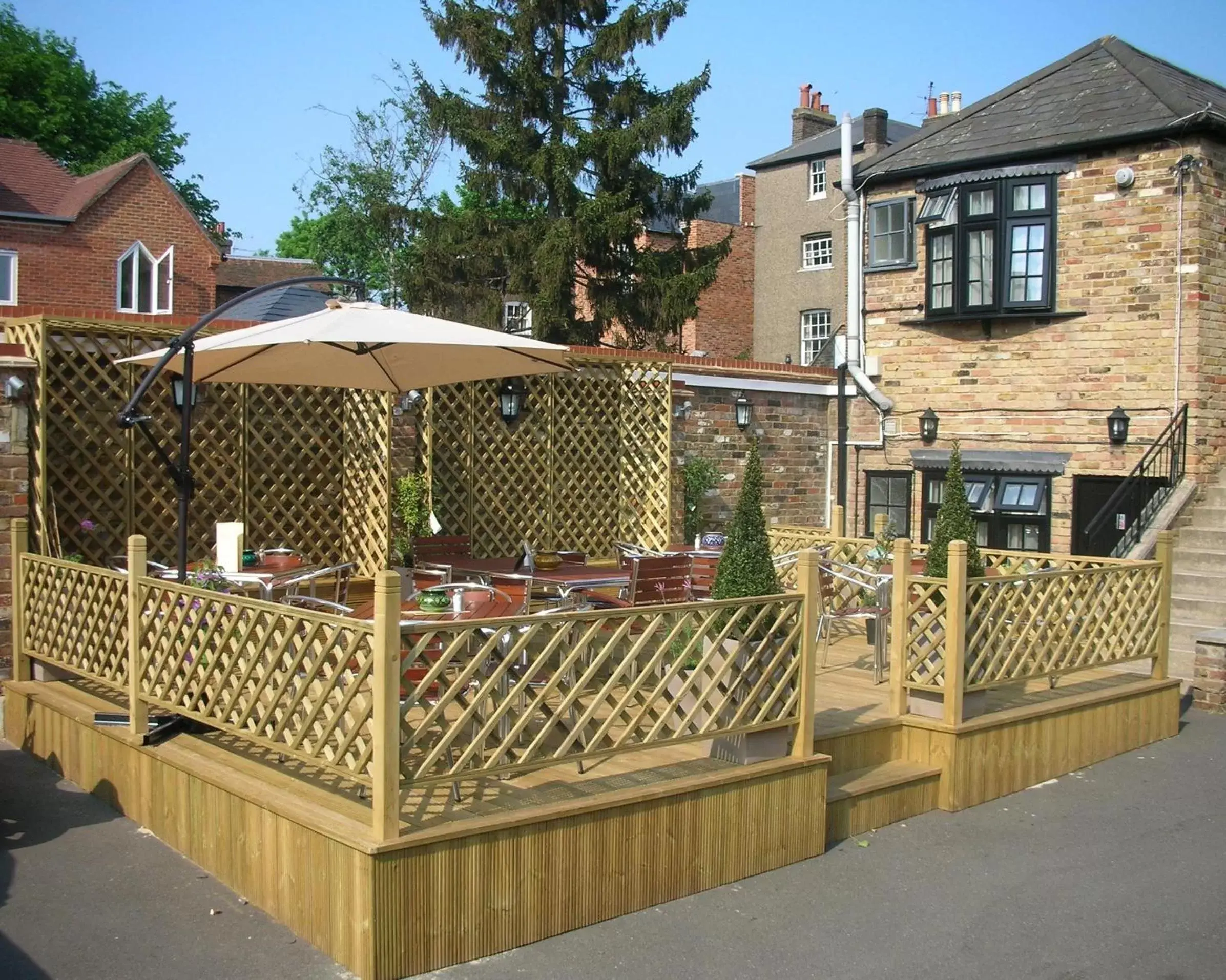 Garden, Property Building in The Christopher Hotel, Eton