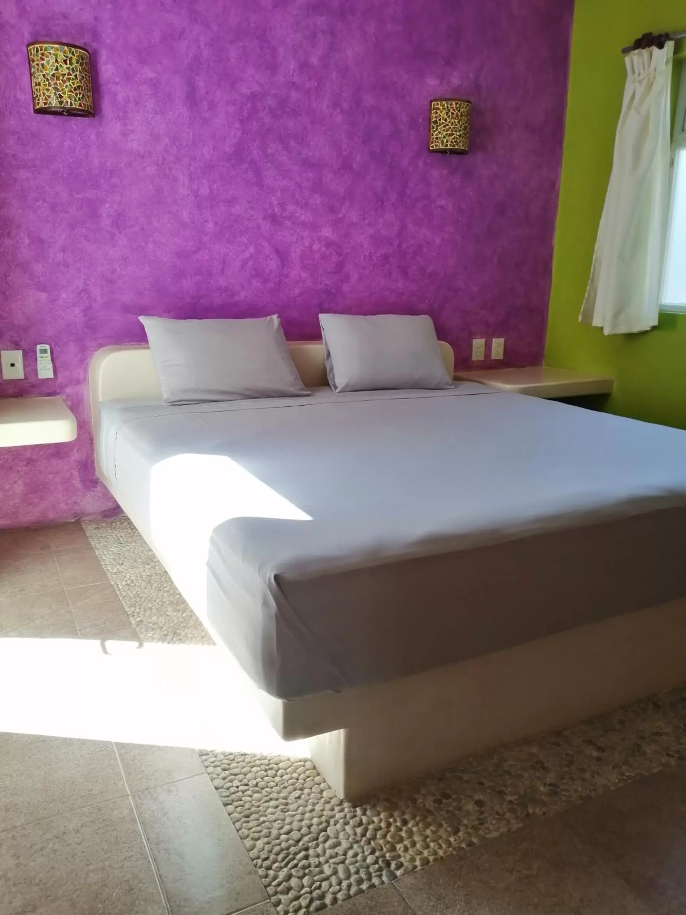 Bed in Ceiba Studios