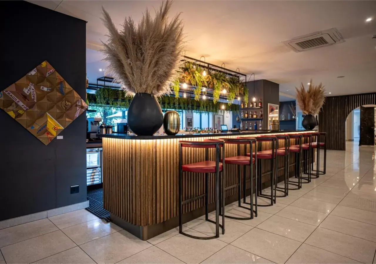 Lounge or bar, Lounge/Bar in The Catalyst Apartment Hotel by NEWMARK