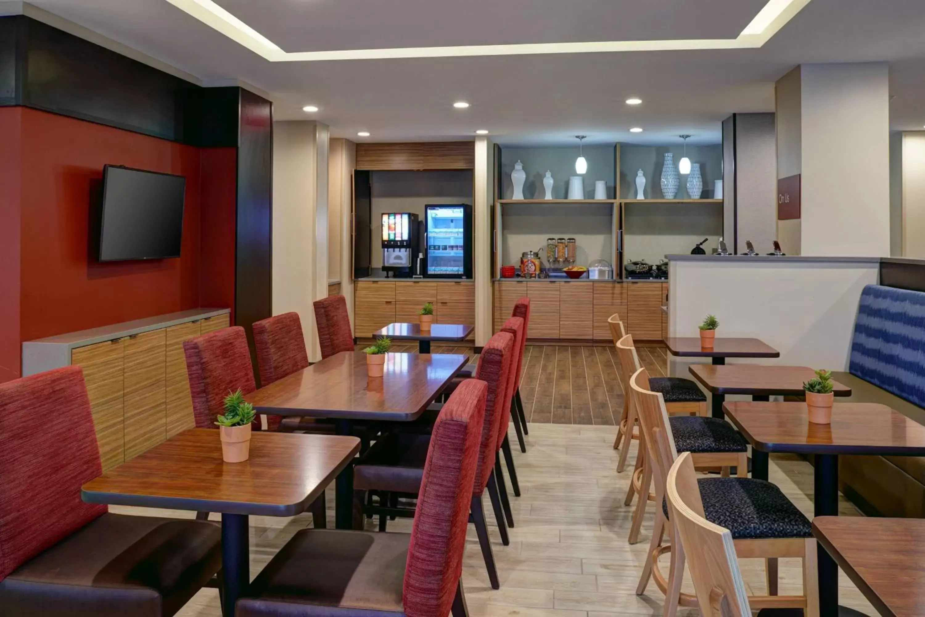 Breakfast, Restaurant/Places to Eat in TownePlace Suites by Marriott Jackson
