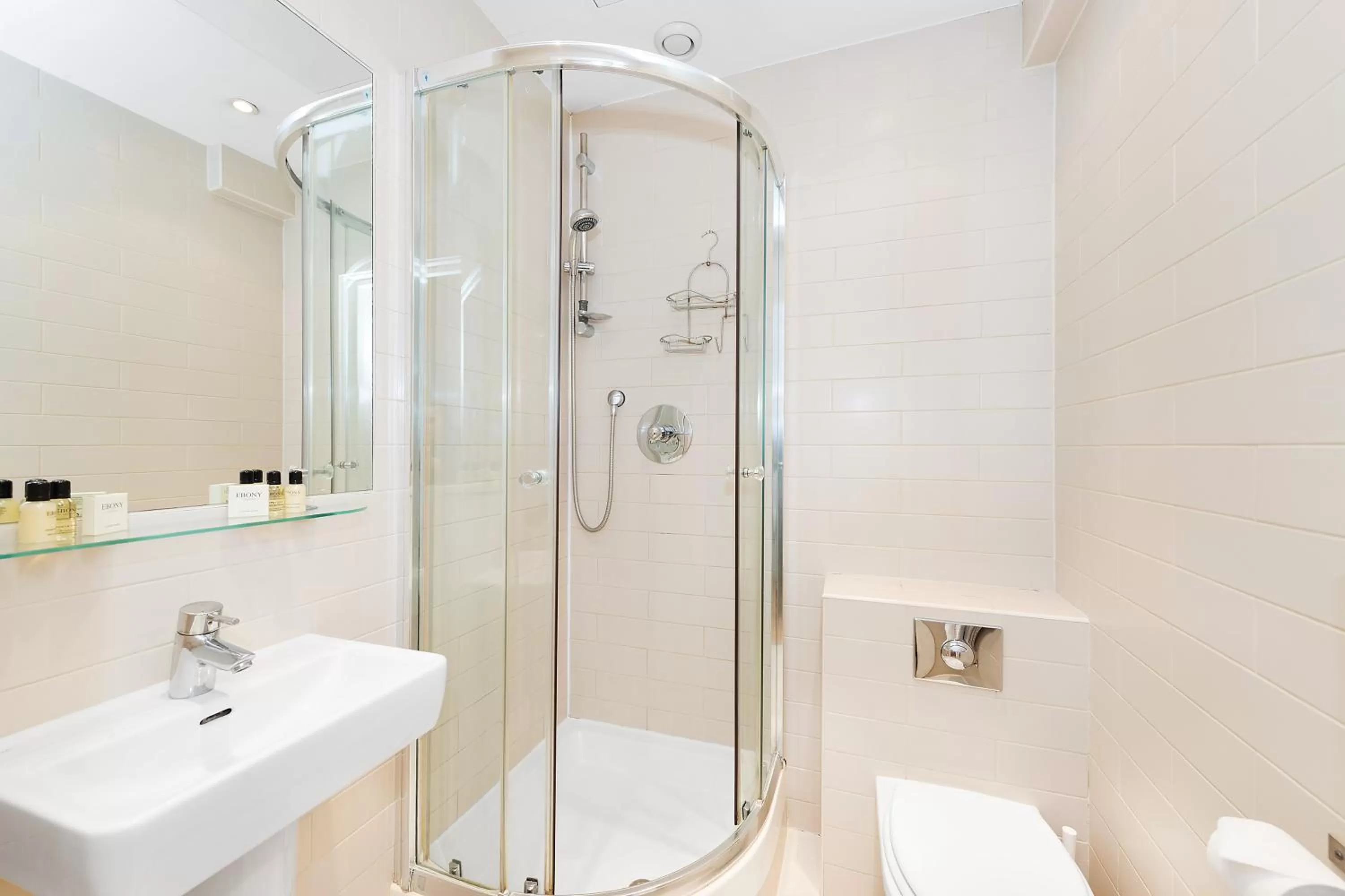 Bathroom in Hyde Park Executive Apartments