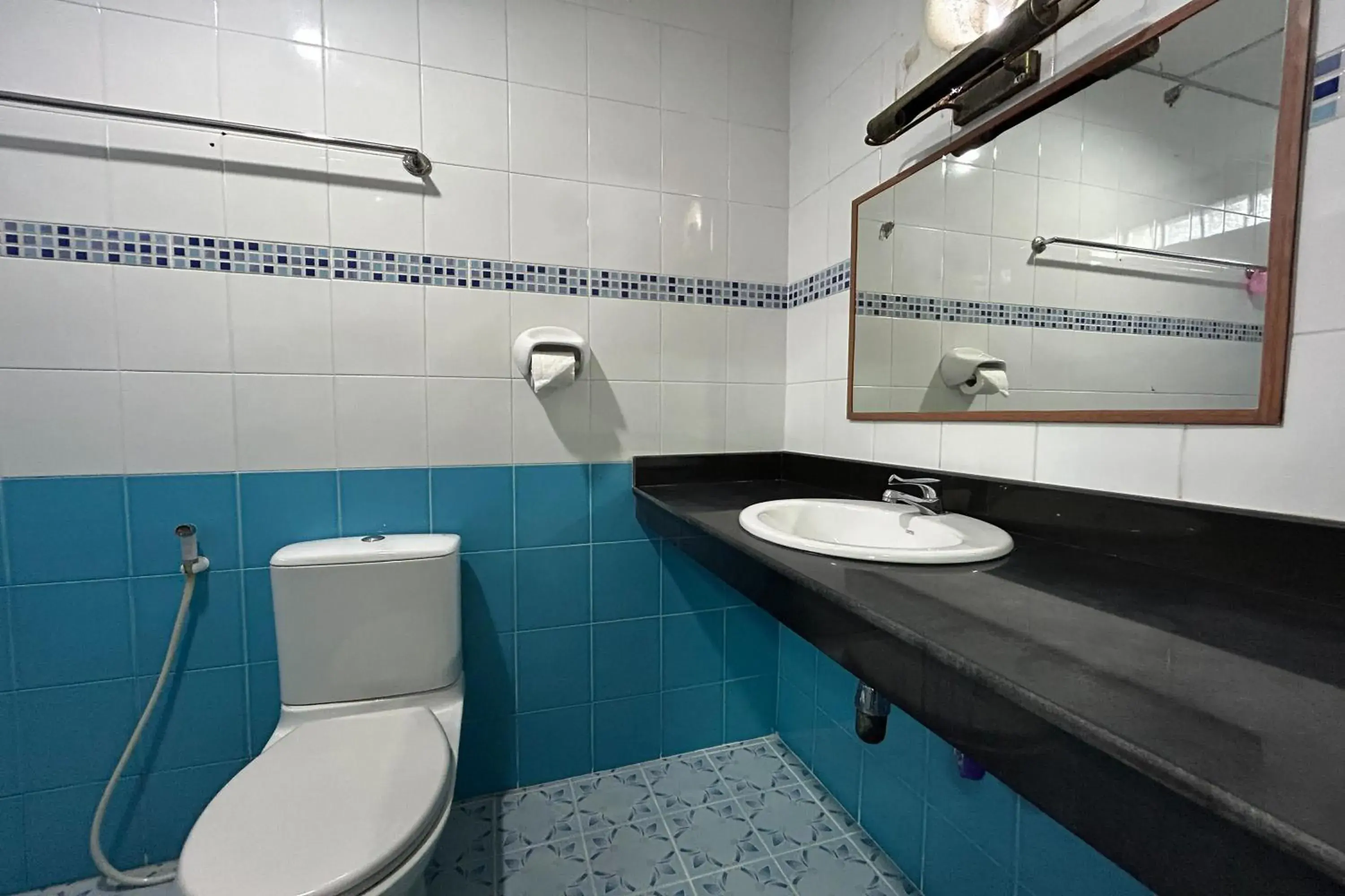 Toilet, Bathroom in Me Mee Place & Tour Krabi