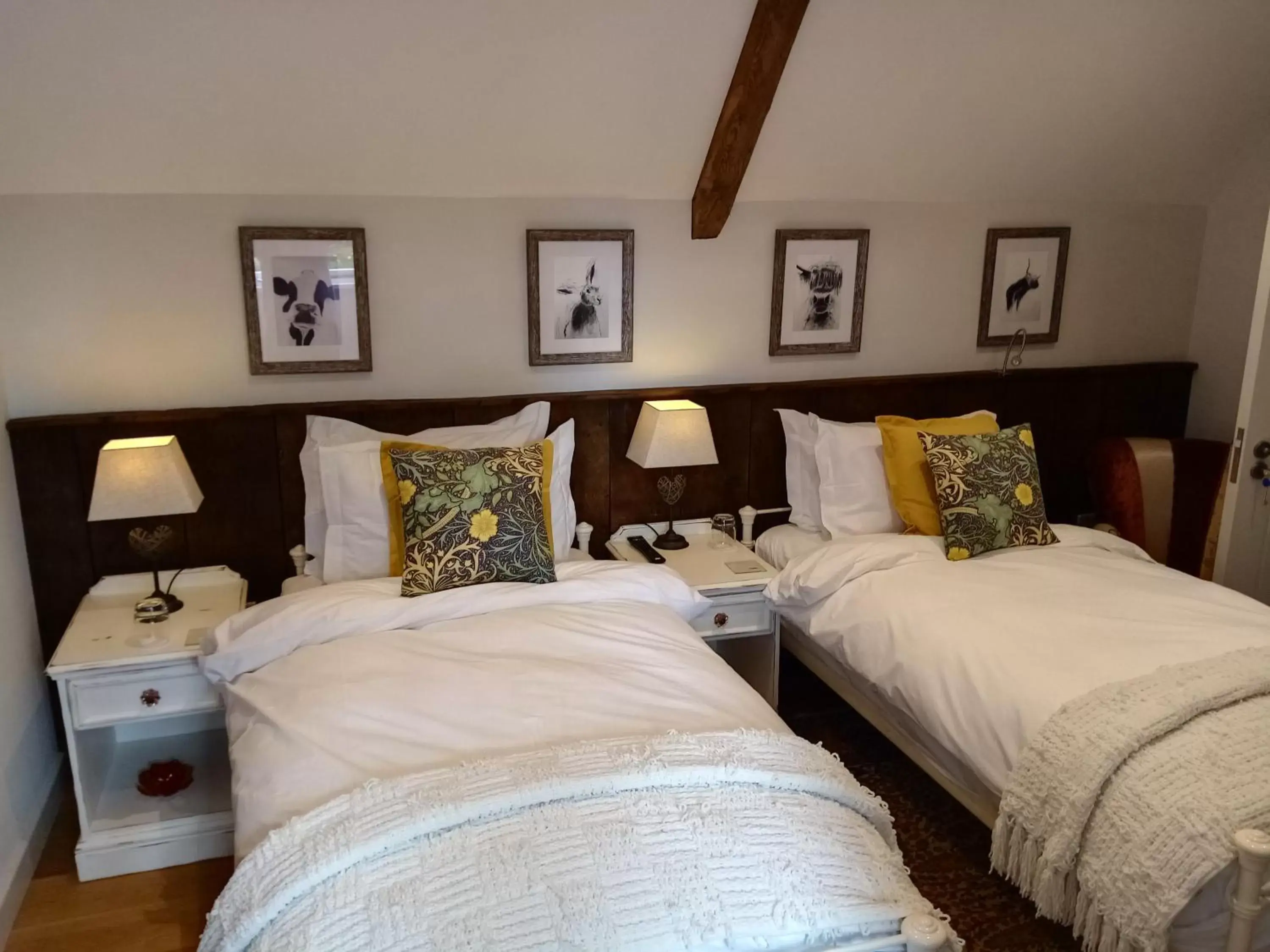 Bedroom, Bed in Keepers Cottage Guest House