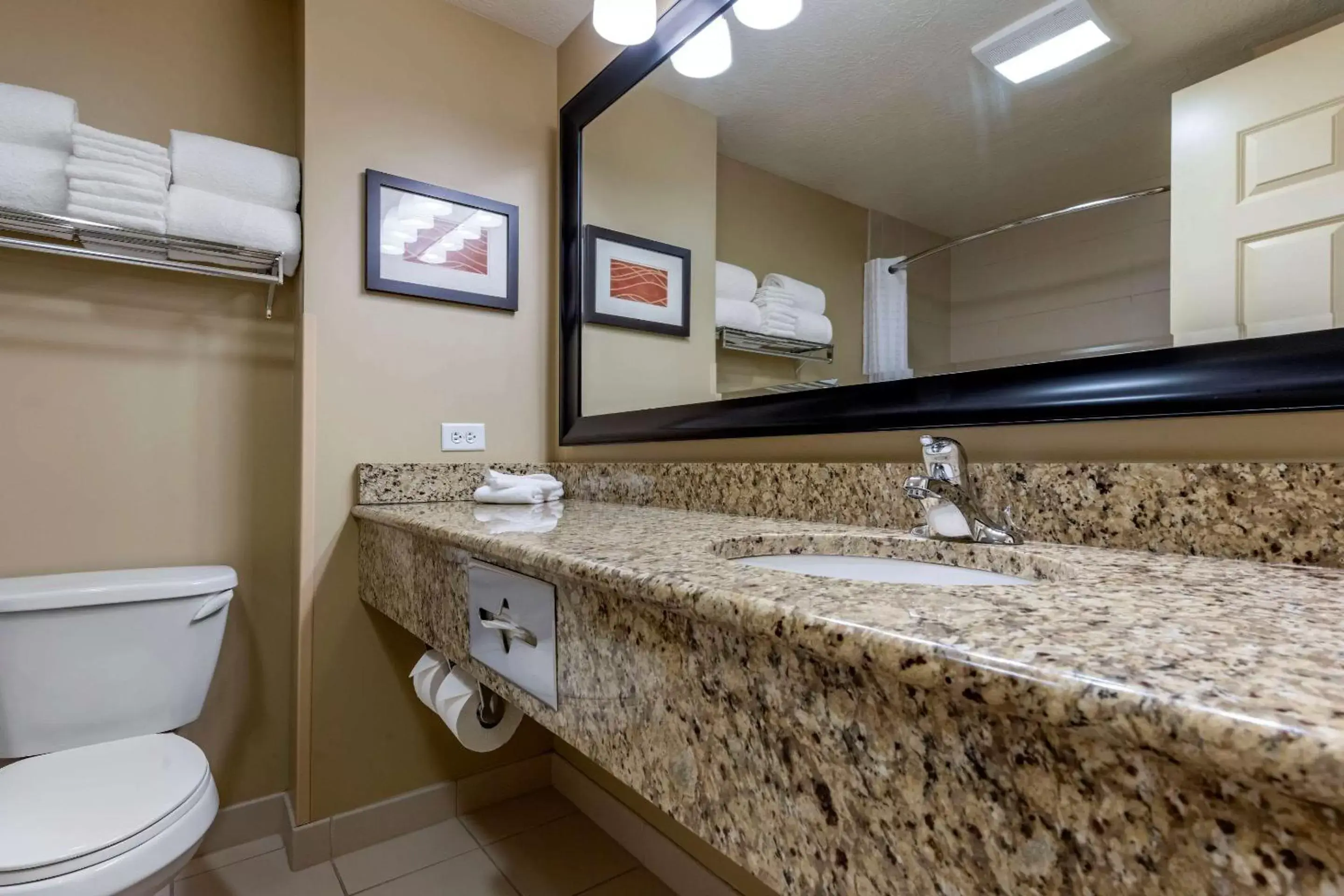 Photo of the whole room, Bathroom in Comfort Inn & Suites