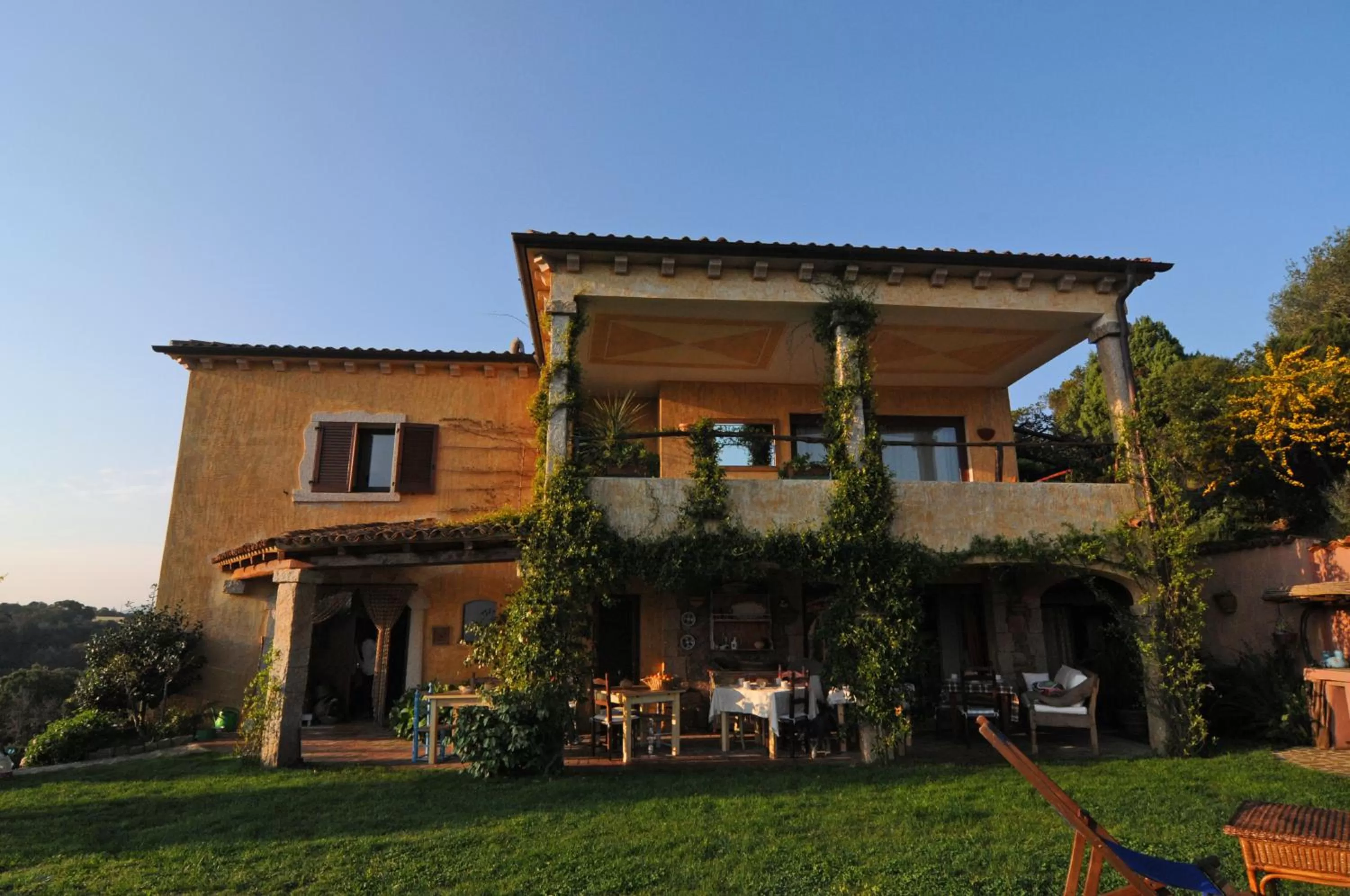 Patio, Property Building in B&B La Murichessa