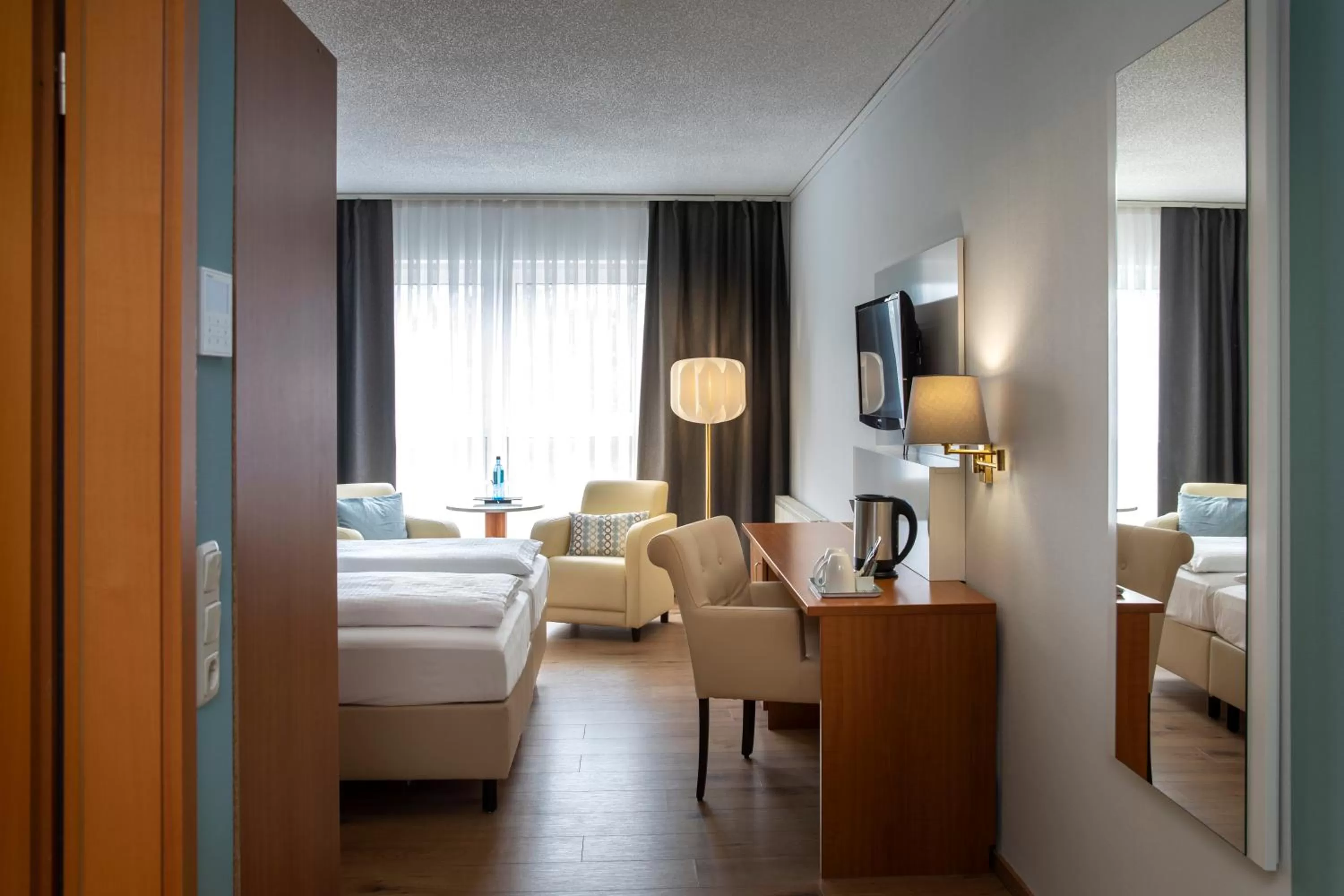 Photo of the whole room, Bed in ACHAT Hotel Frankfurt Maintal