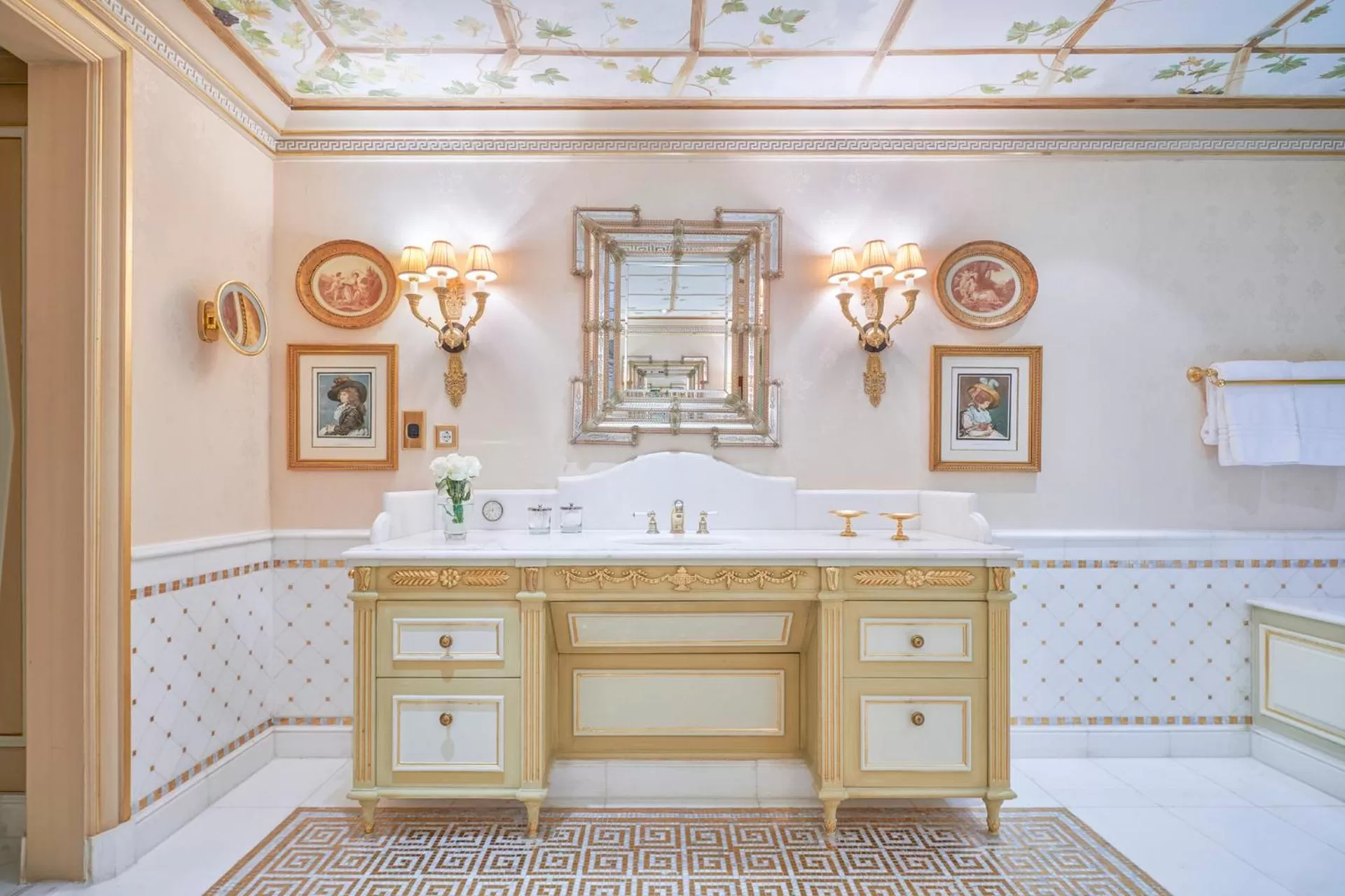 Bathroom in Four Seasons Hotel Alexandria At San Stefano