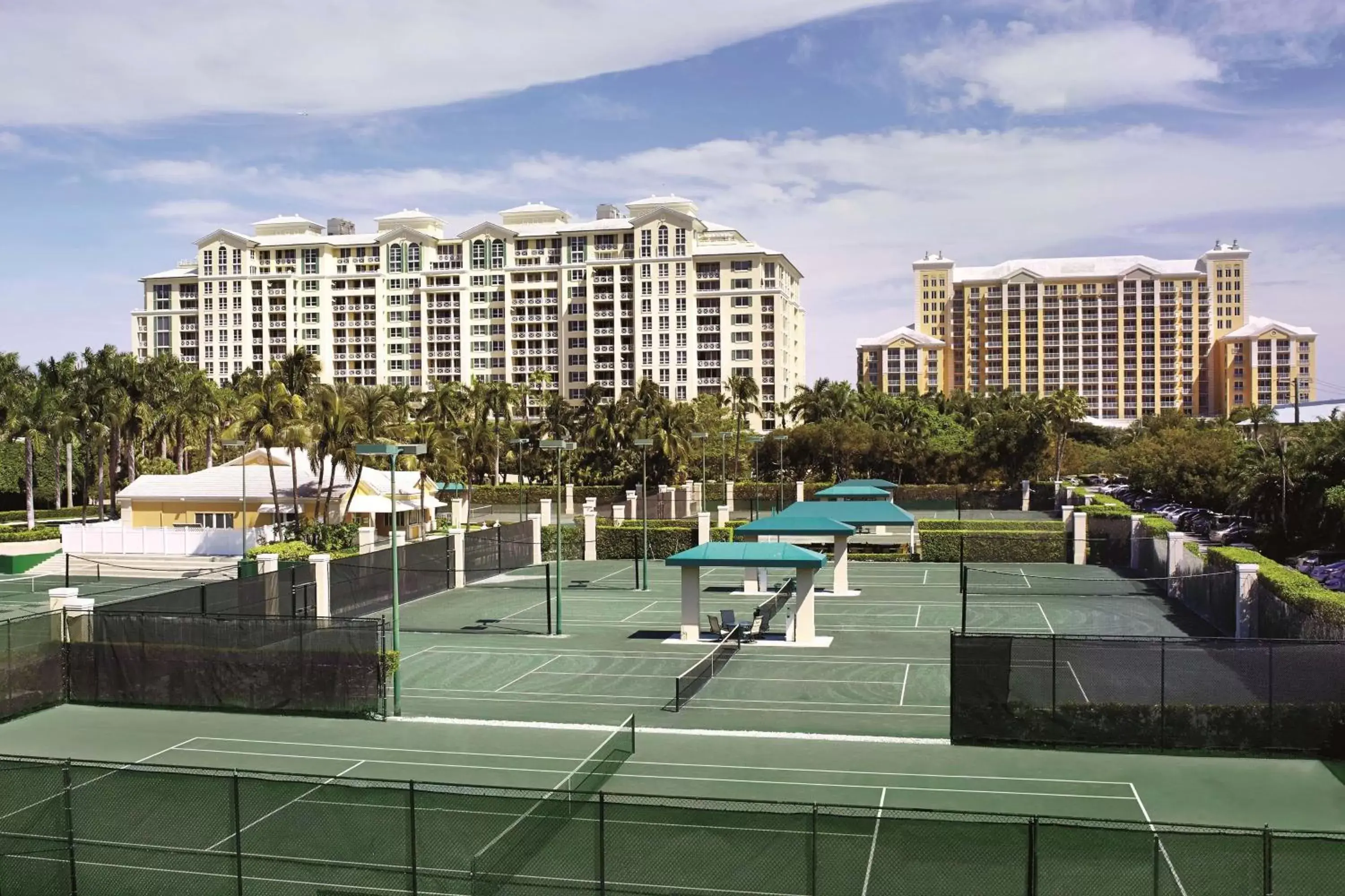 Tennis court in The Ritz Carlton Key Biscayne, Miami