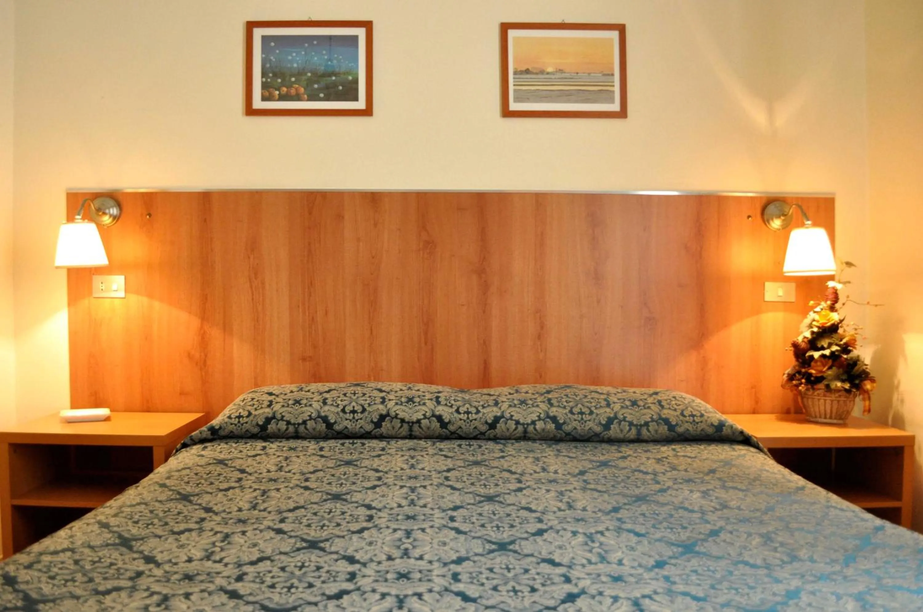 Bed in Hotel Fiorenza