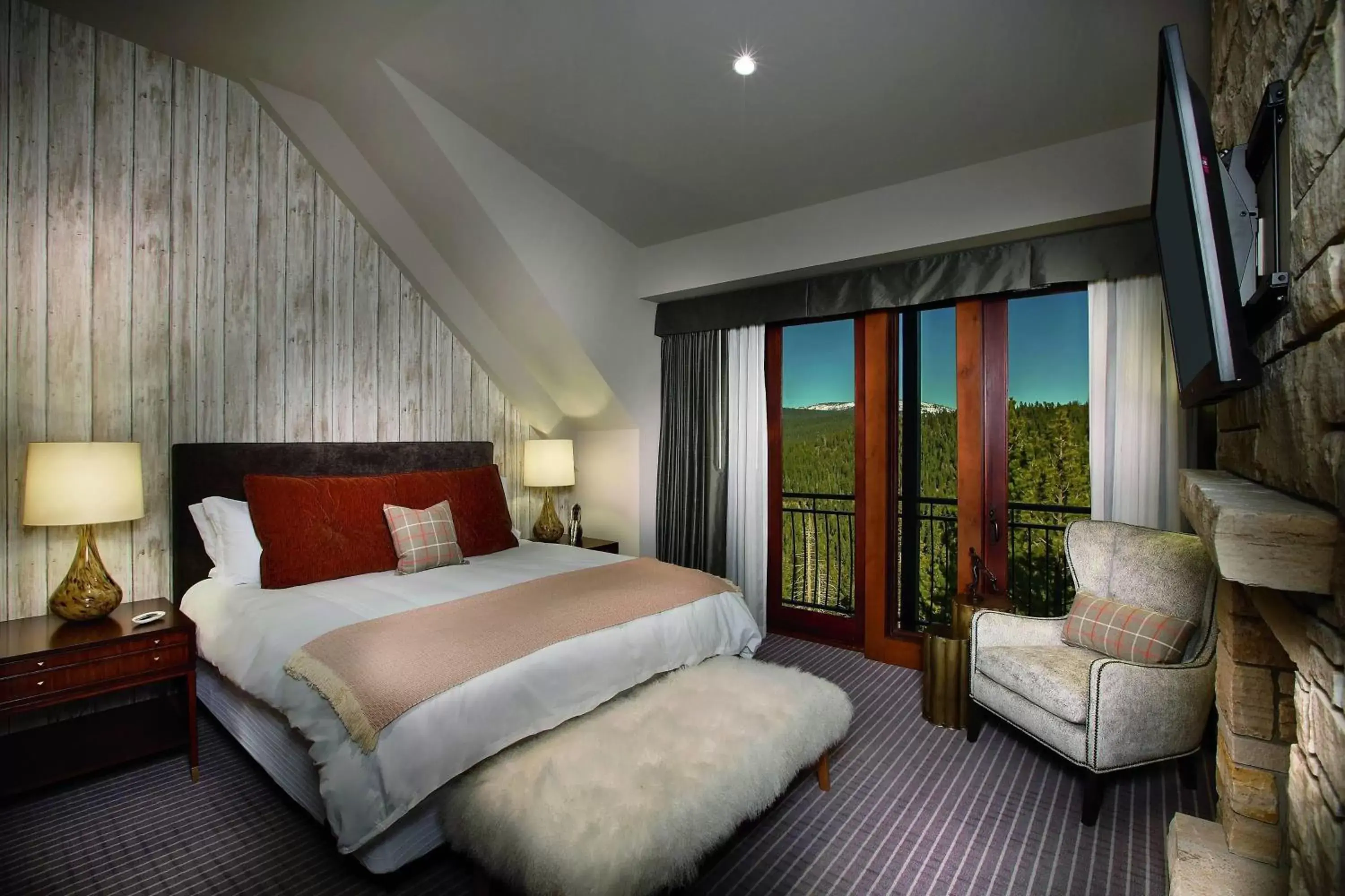 Bedroom in The Ritz-Carlton, Lake Tahoe