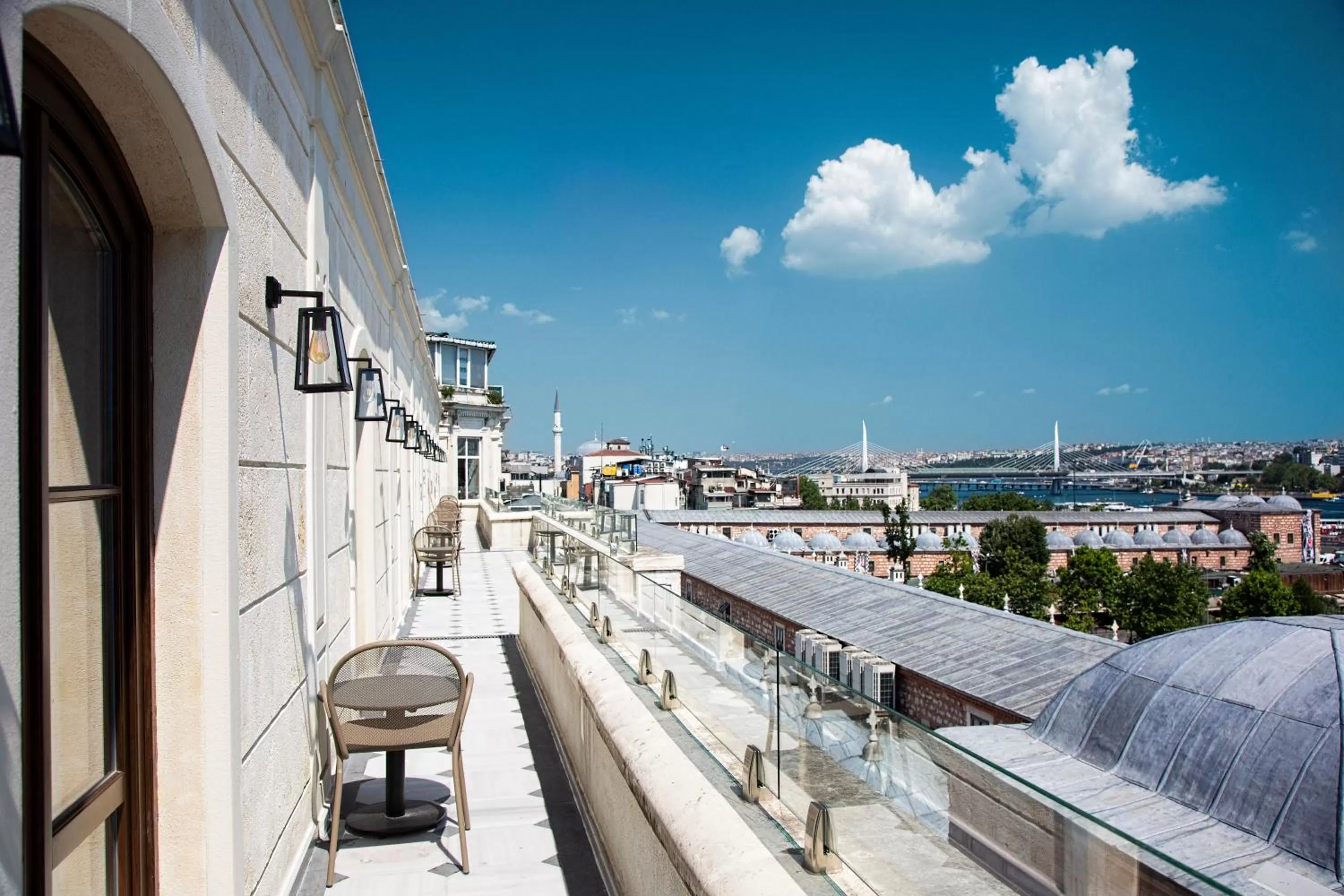 Deluxe Family with Balcony and Sea View in Mest Hotel Istanbul Sirkeci