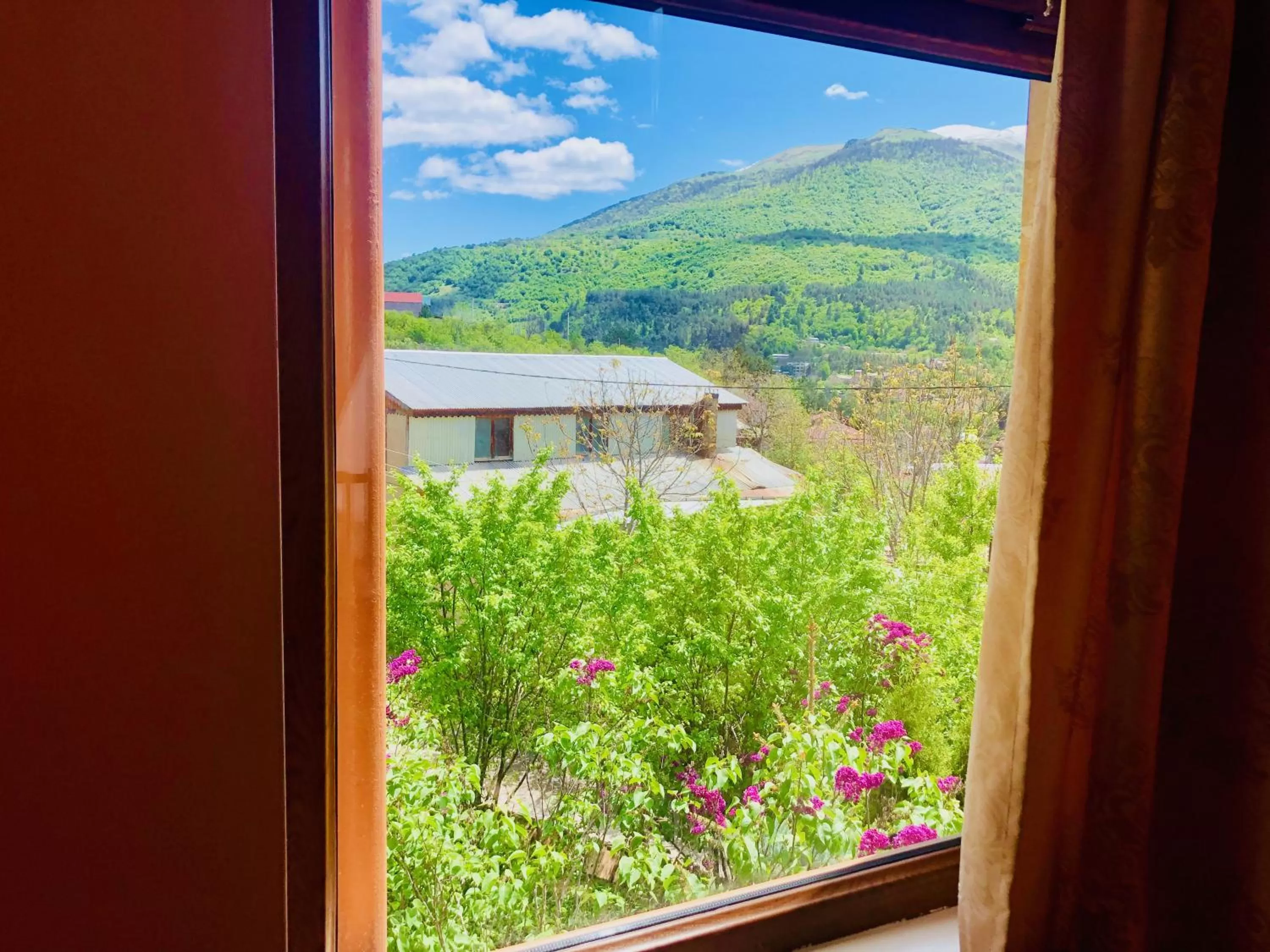 Mountain view in Dil Hill by Sam