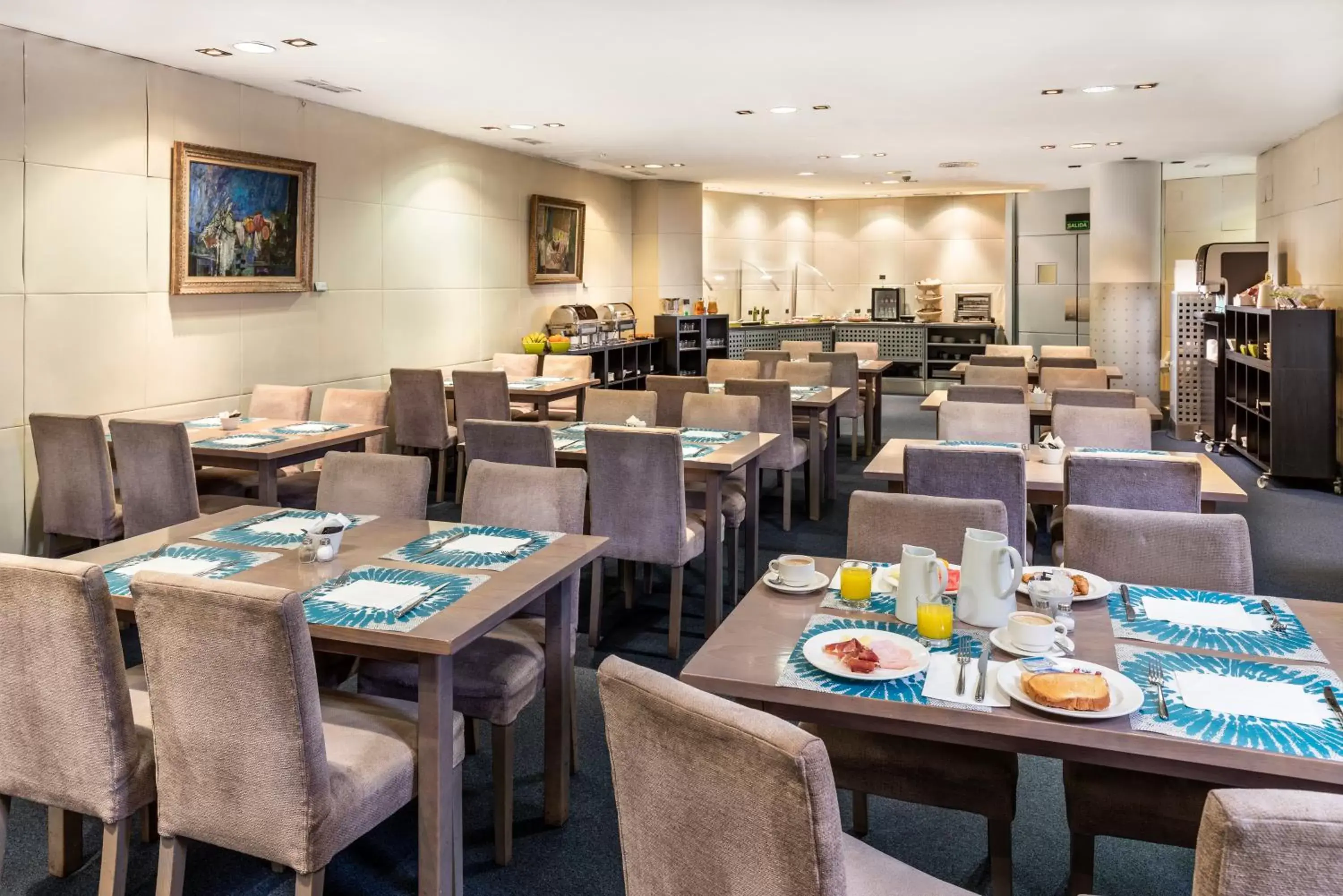 Breakfast, Restaurant/Places to Eat in Rafaelhoteles Piramides Breakfast, Restaurant/Places to Eat in Rafaelhoteles Piramides