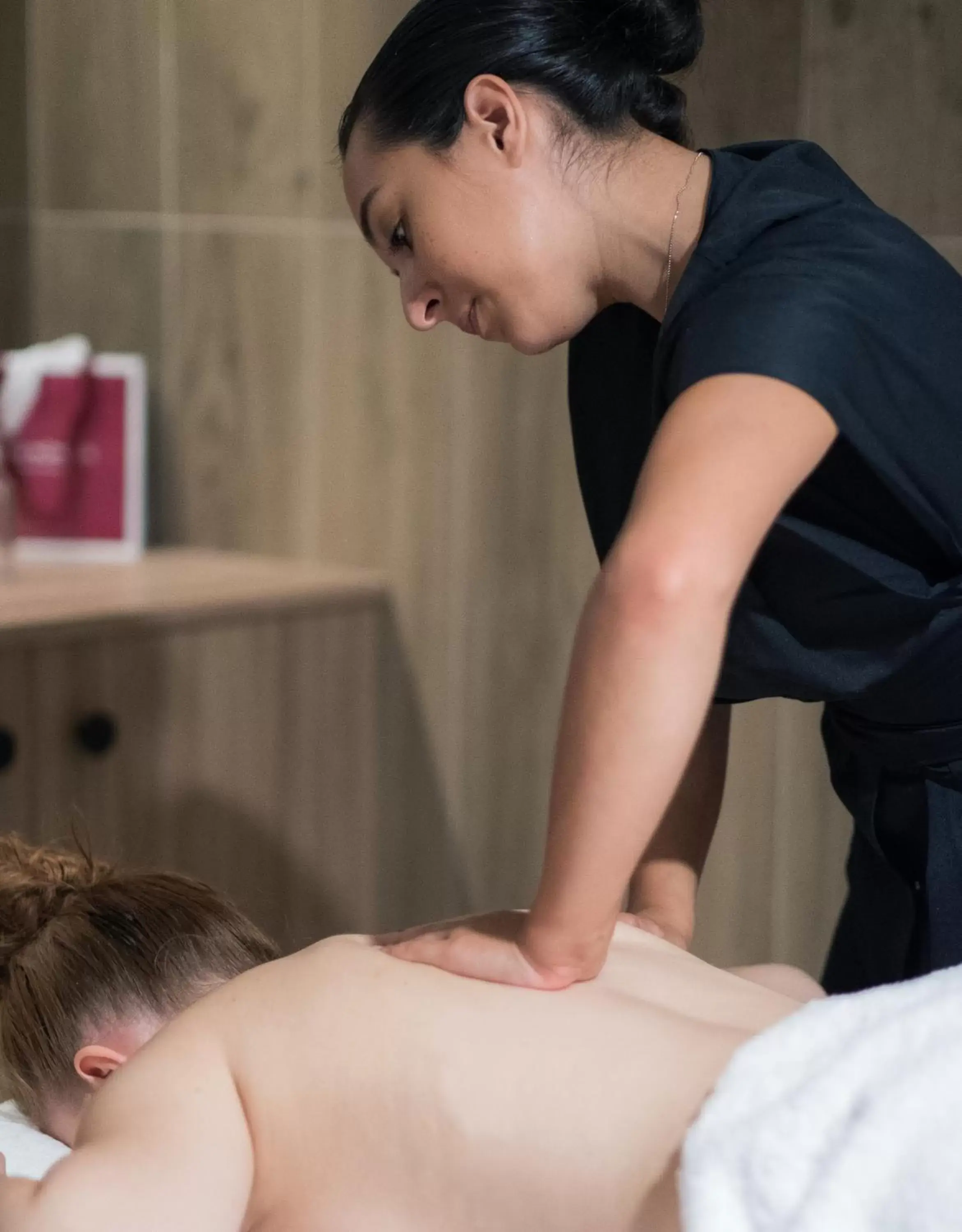 Massage in GOLDEN TULIP LYON OUEST TECHLID Hotel & Spa