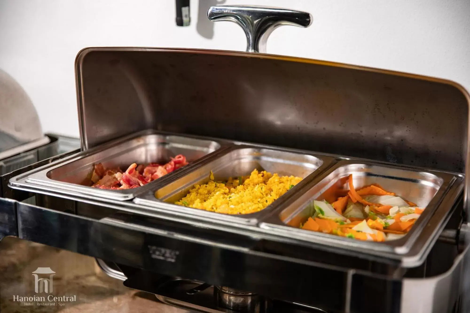 Food and drinks in Hanoian Central Hotel & Spa Food and drinks in Hanoian Central Hotel & Spa