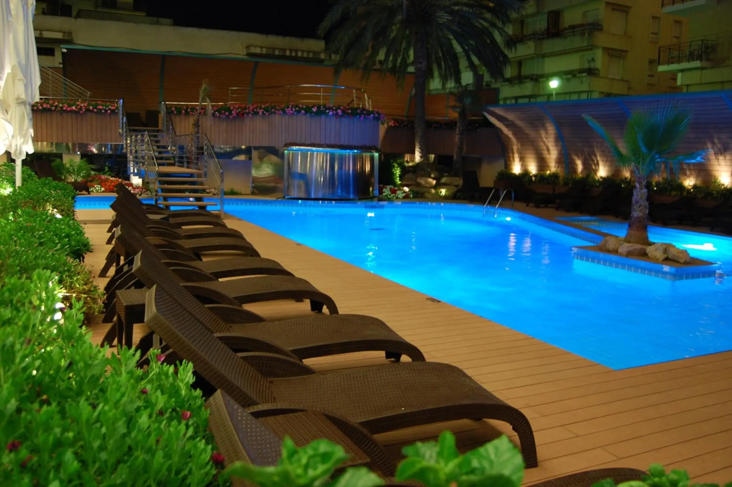 Swimming Pool in Hotel Kaktus Playa