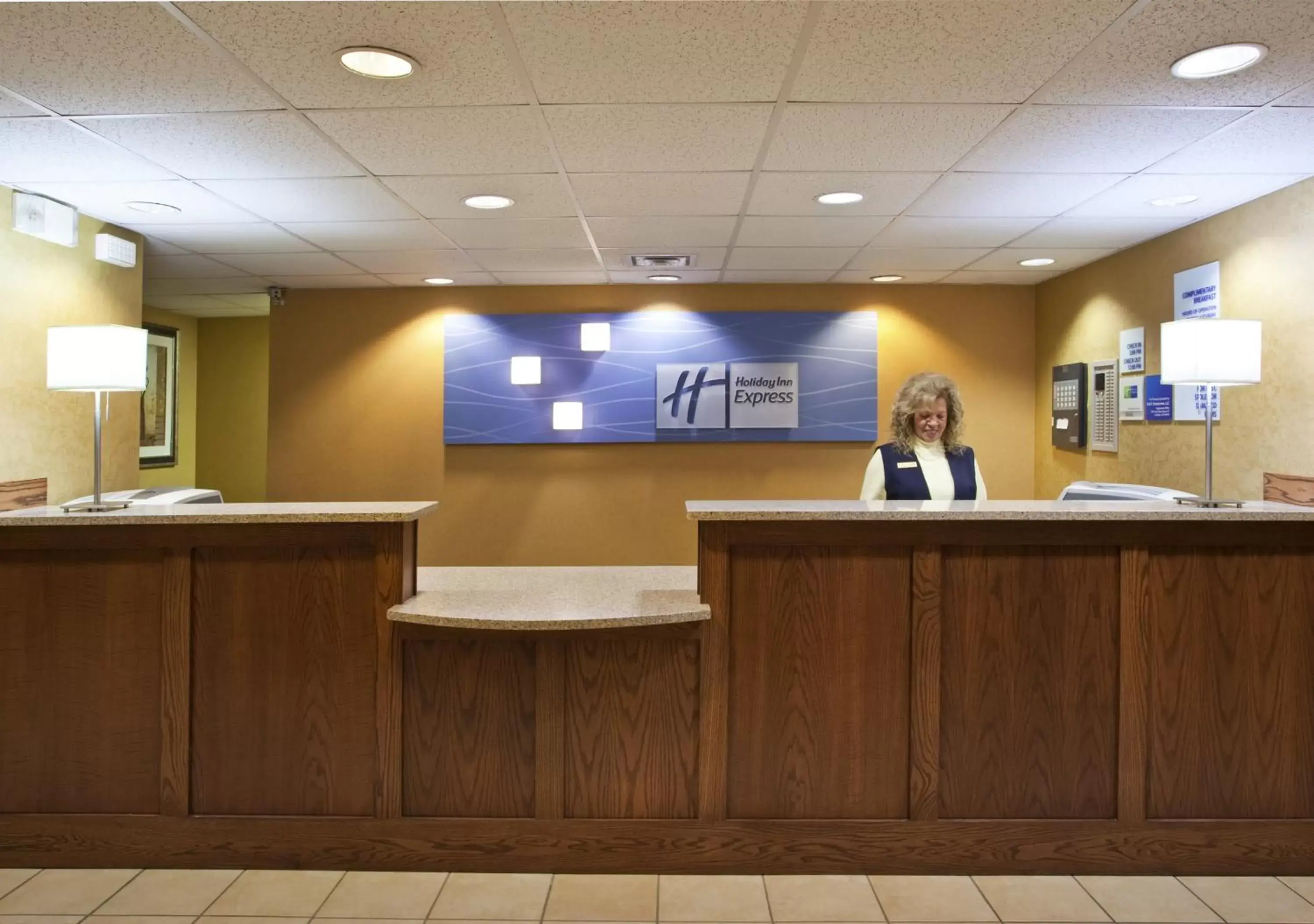 Property building, Lobby/Reception in Holiday Inn Express Hotel & Suites Delaware-Columbus Area, an IHG Hotel