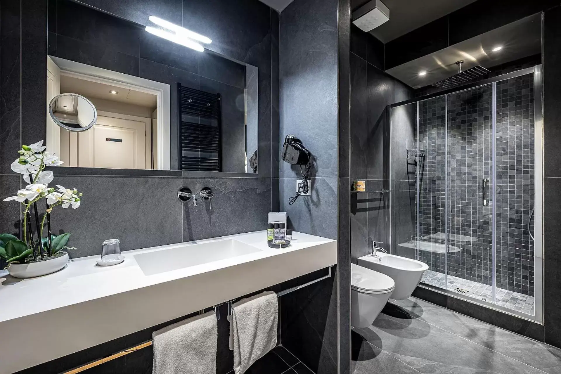 Shower, Bathroom in Palazzo Alfieri Residenza D'Epoca - Alfieri Collezione